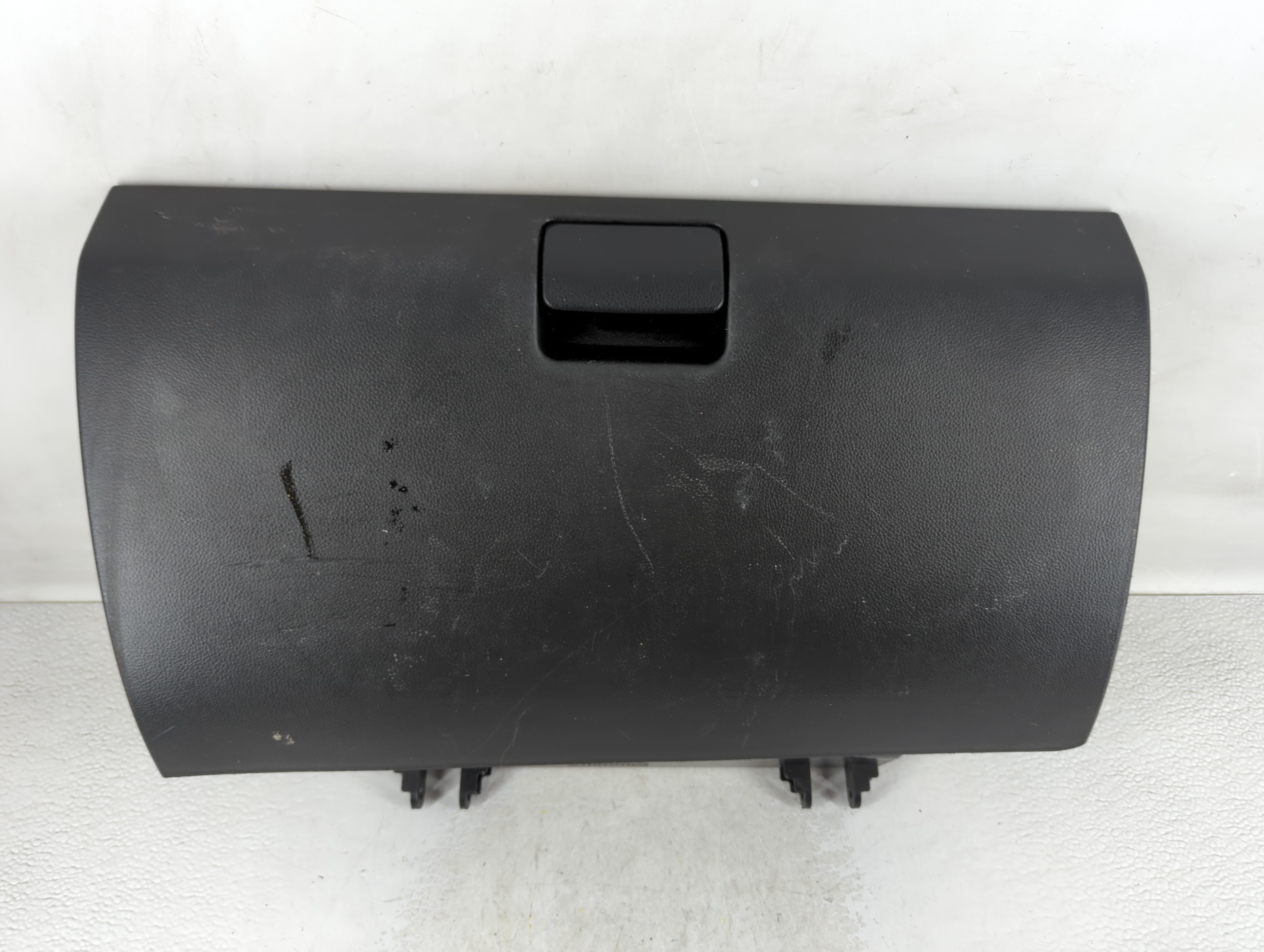 Picture of 2008 Saturn Vue Passenger Glove Box Door Storage Compartment 904733