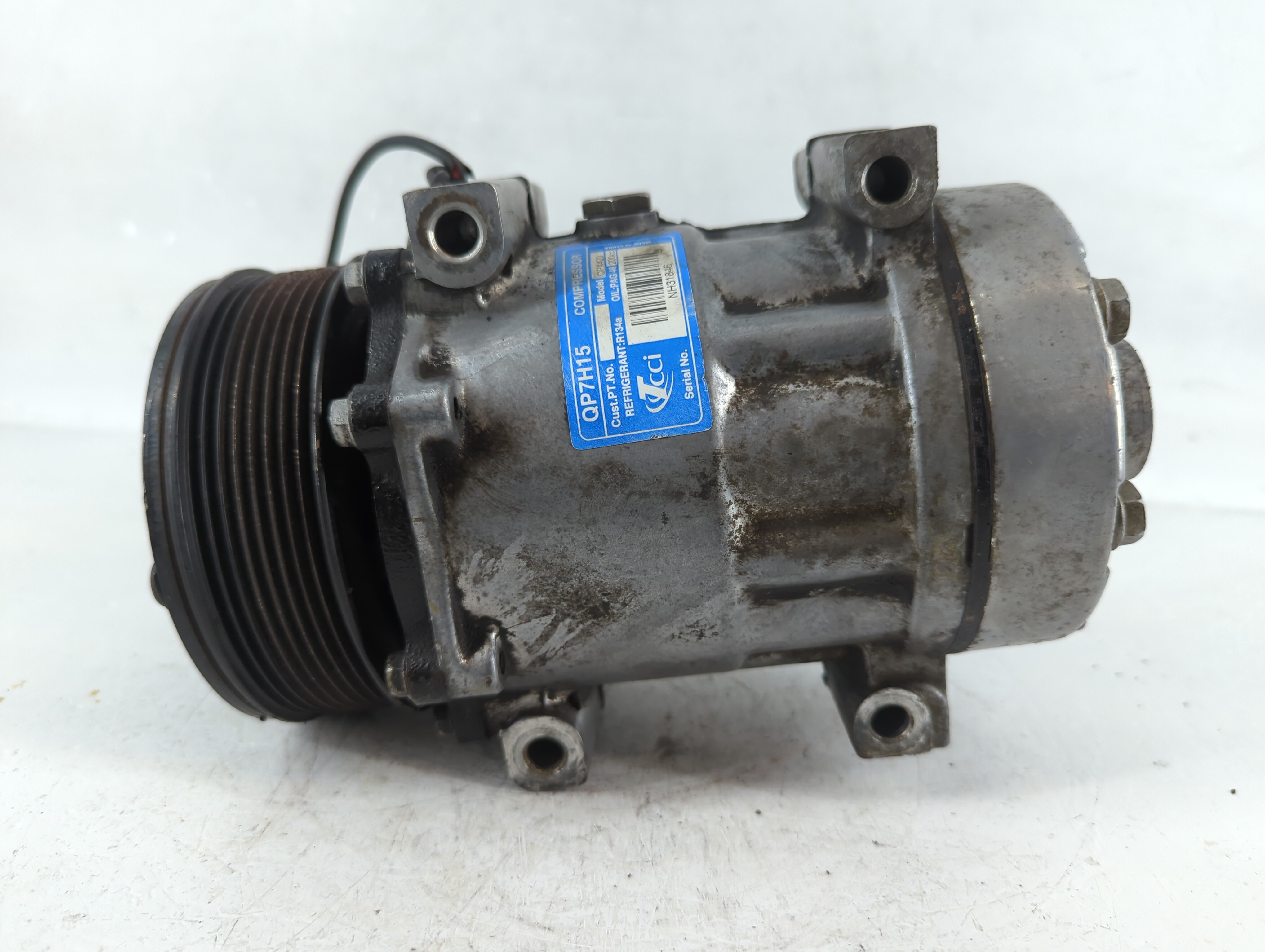 Picture of Ford E-350 Club Wagon Air Conditioning A/c Ac Compressor Oem 904918