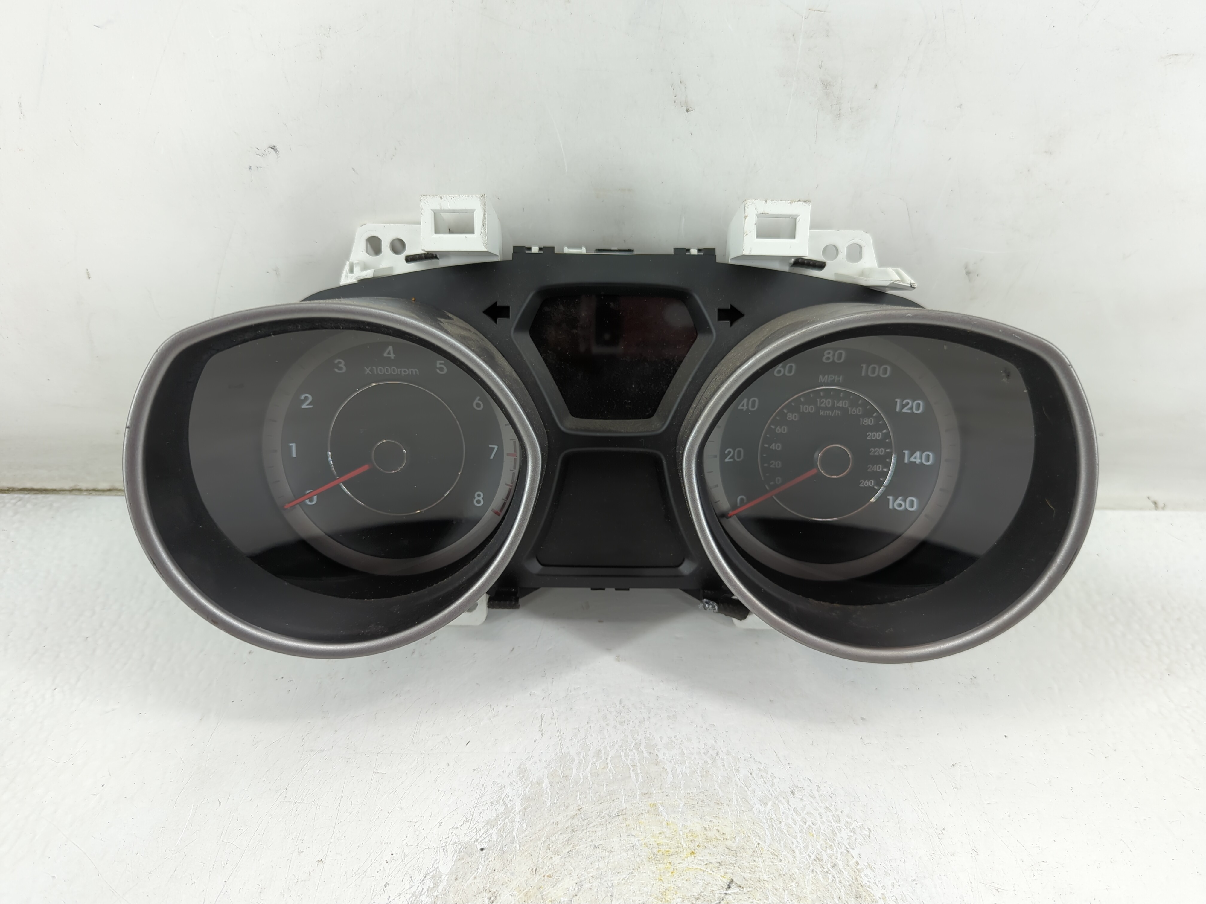 2013-2013 Hyundai Elantra Speedometer Instrument Cluster Gauges 904930 - Oemusedautoparts1.com