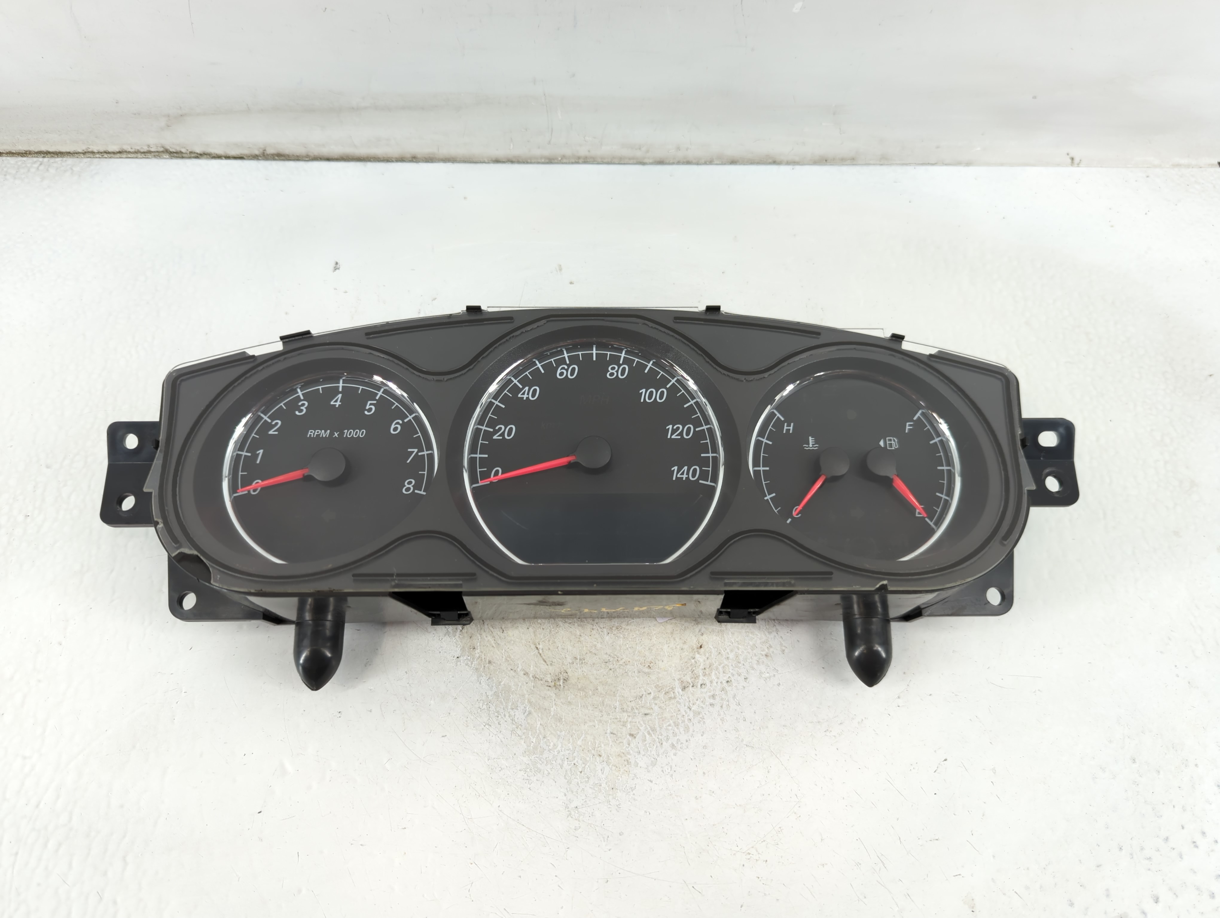 2006-2006 Buick Lucerne Speedometer Instrument Cluster Gauges 15853814 904936 - Oemusedautoparts1.com