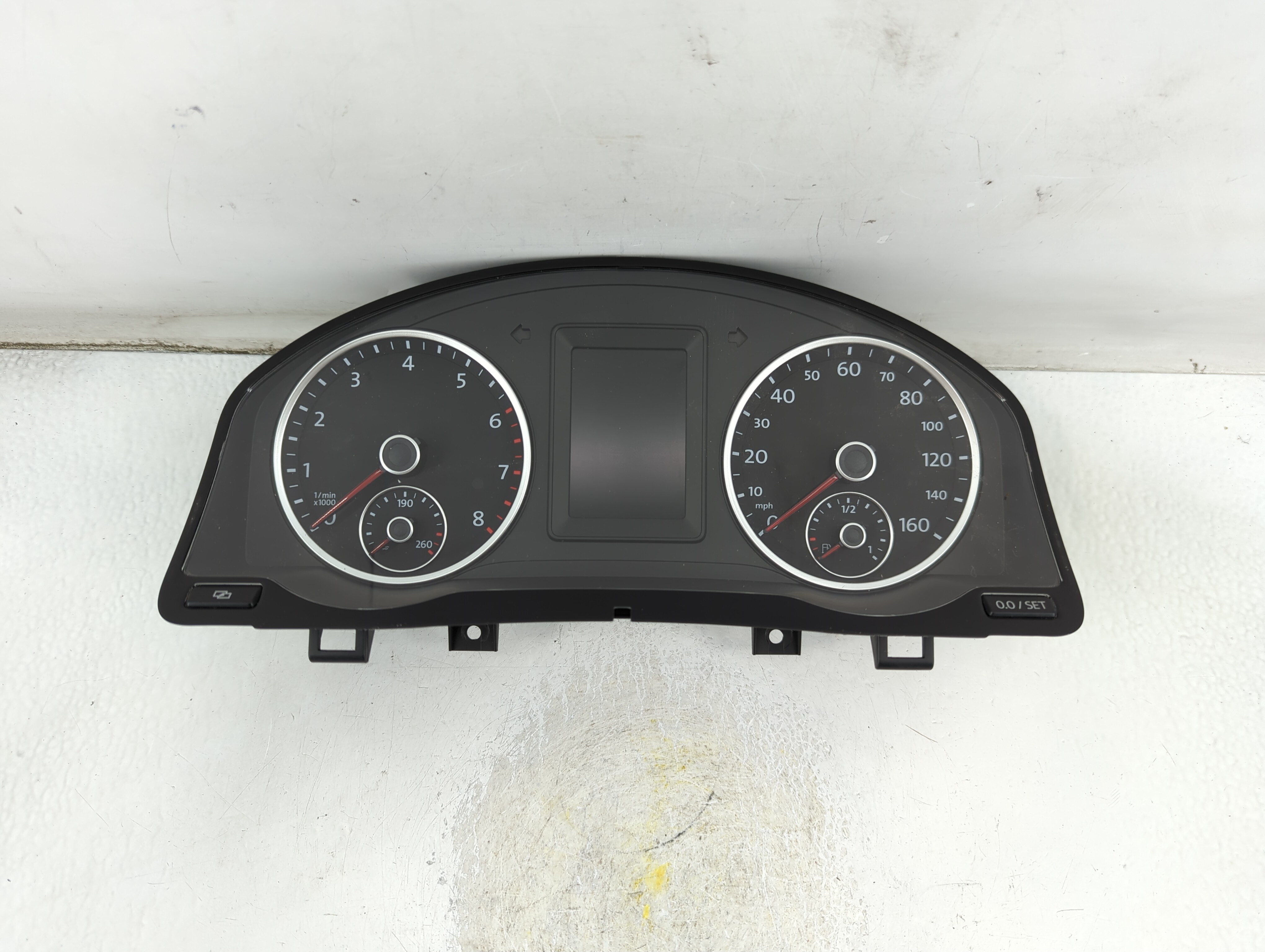 2010-2010 Volkswagen Tiguan Speedometer Instrument Cluster Gauges 904940 - Oemusedautoparts1.com