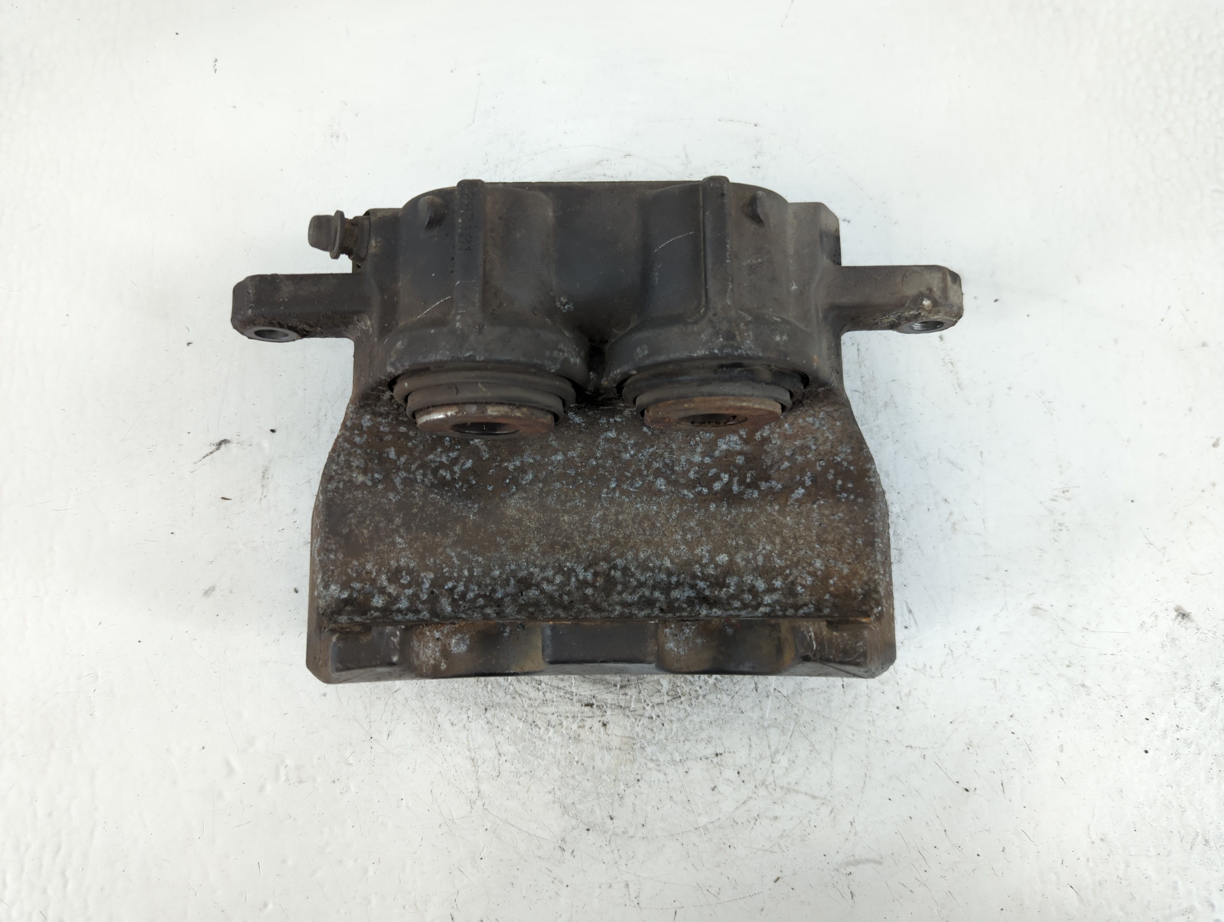 2005-2022 Chrysler 300 Rear Driver Left Brake Caliper 904984 - Oemusedautoparts1.com