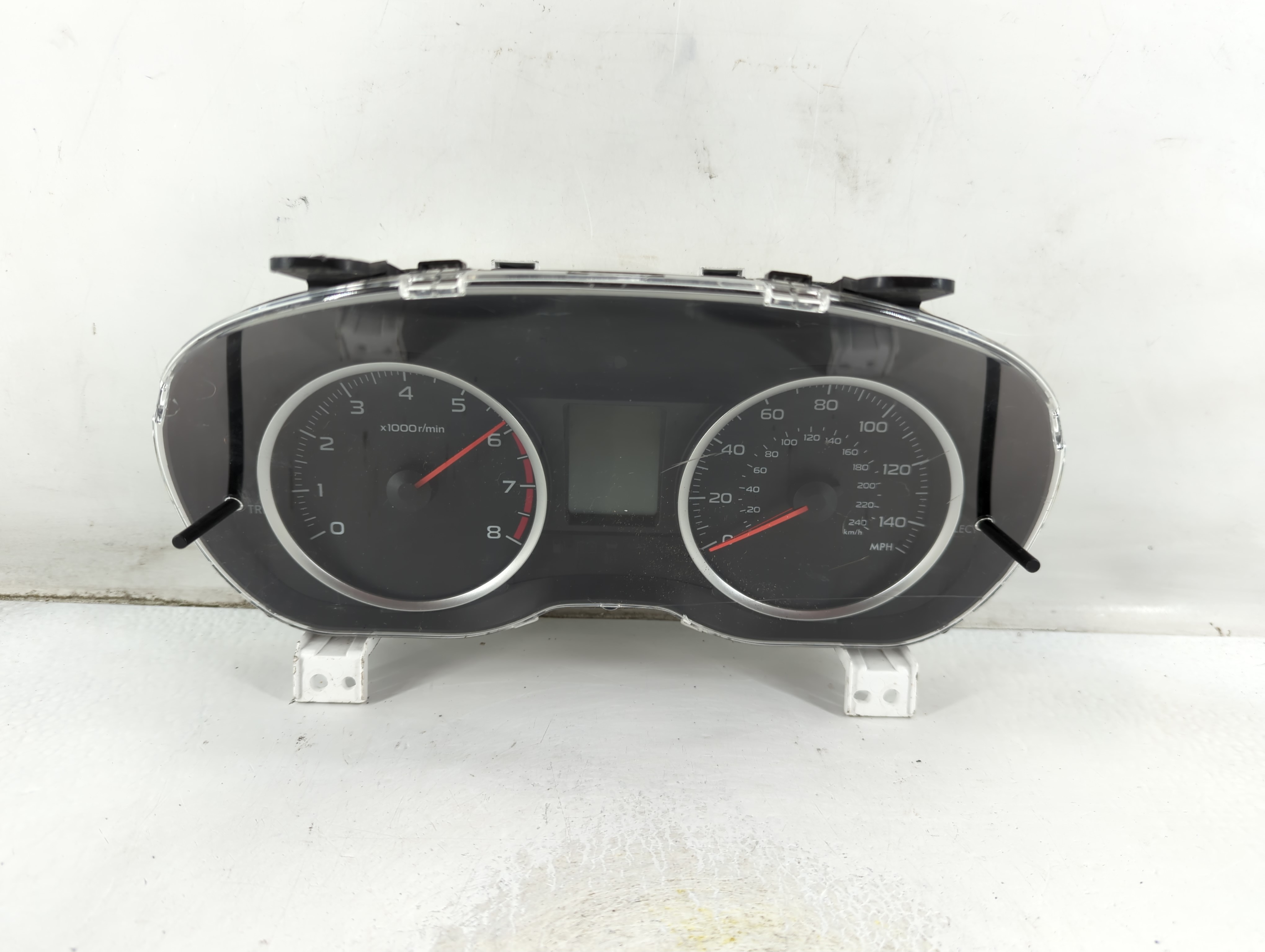 2015-2015 Subaru Forester Speedometer Instrument Cluster Gauges 905168 - Oemusedautoparts1.com