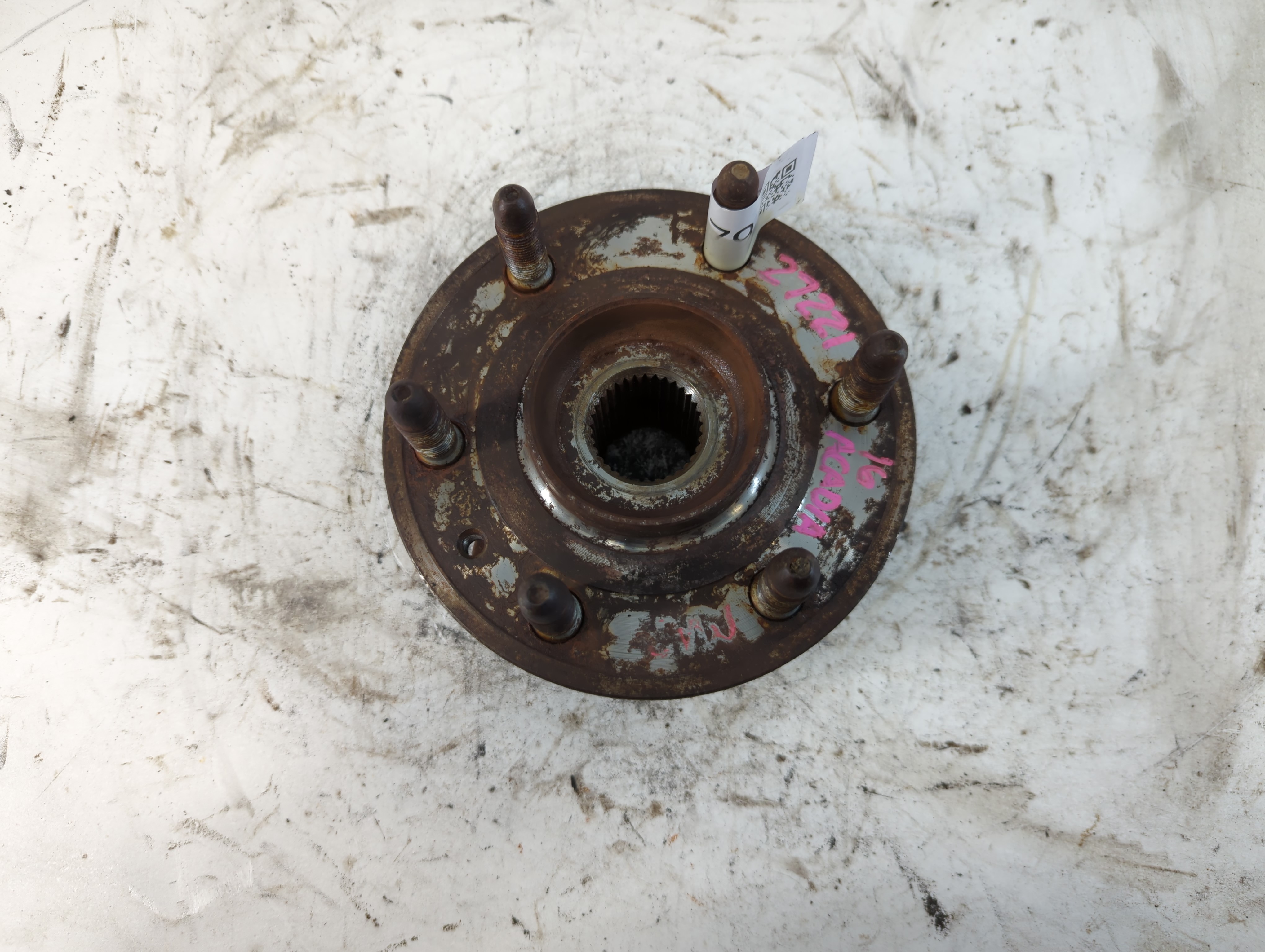 2007-2017 Gmc Acadia Passenger Front Wheel Hub Oem 905179 - Oemusedautoparts1.com