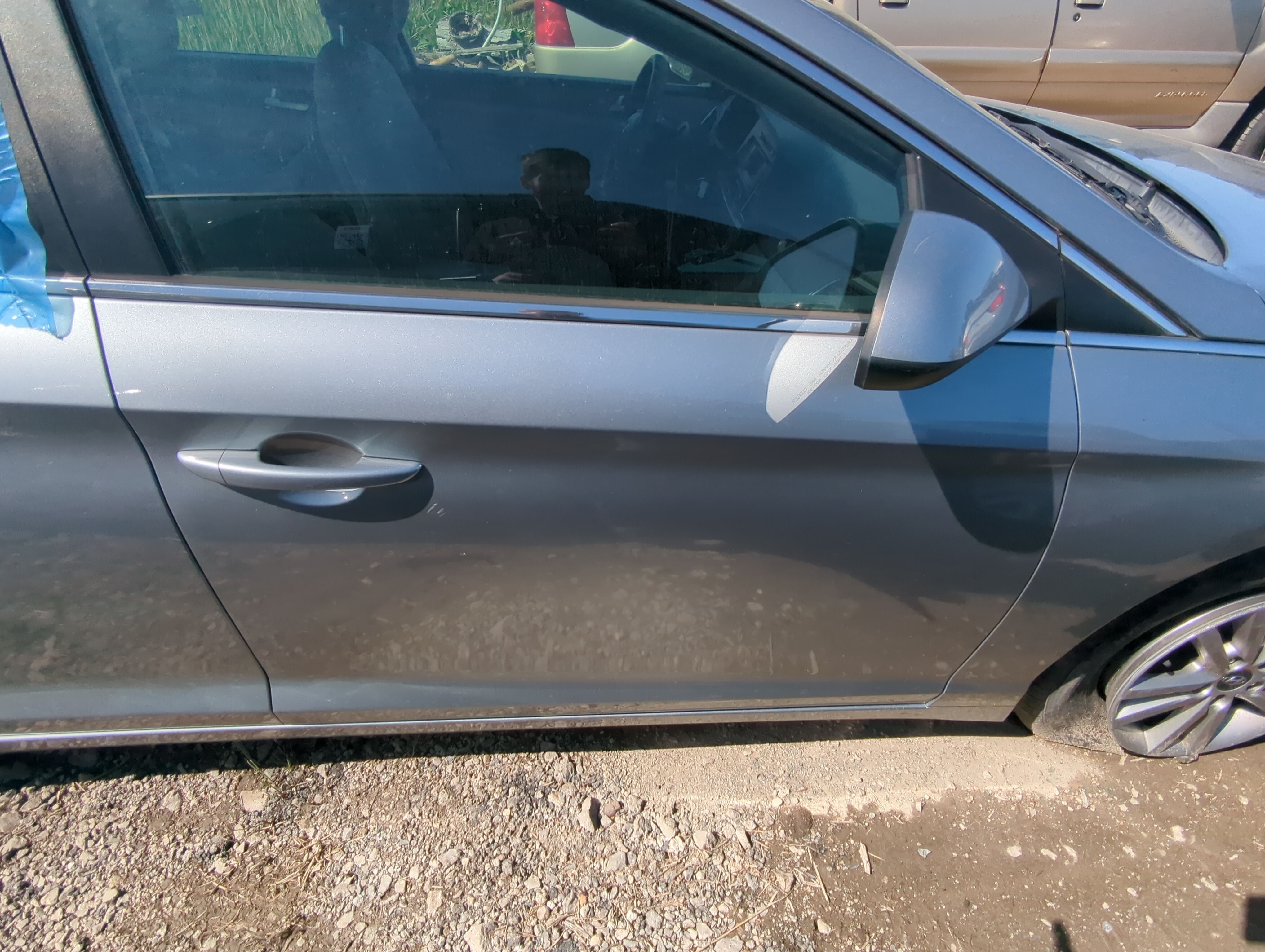2015-2019 Hyundai Sonata Passenger Front Door Oem 905684 - Oemusedautoparts1.com