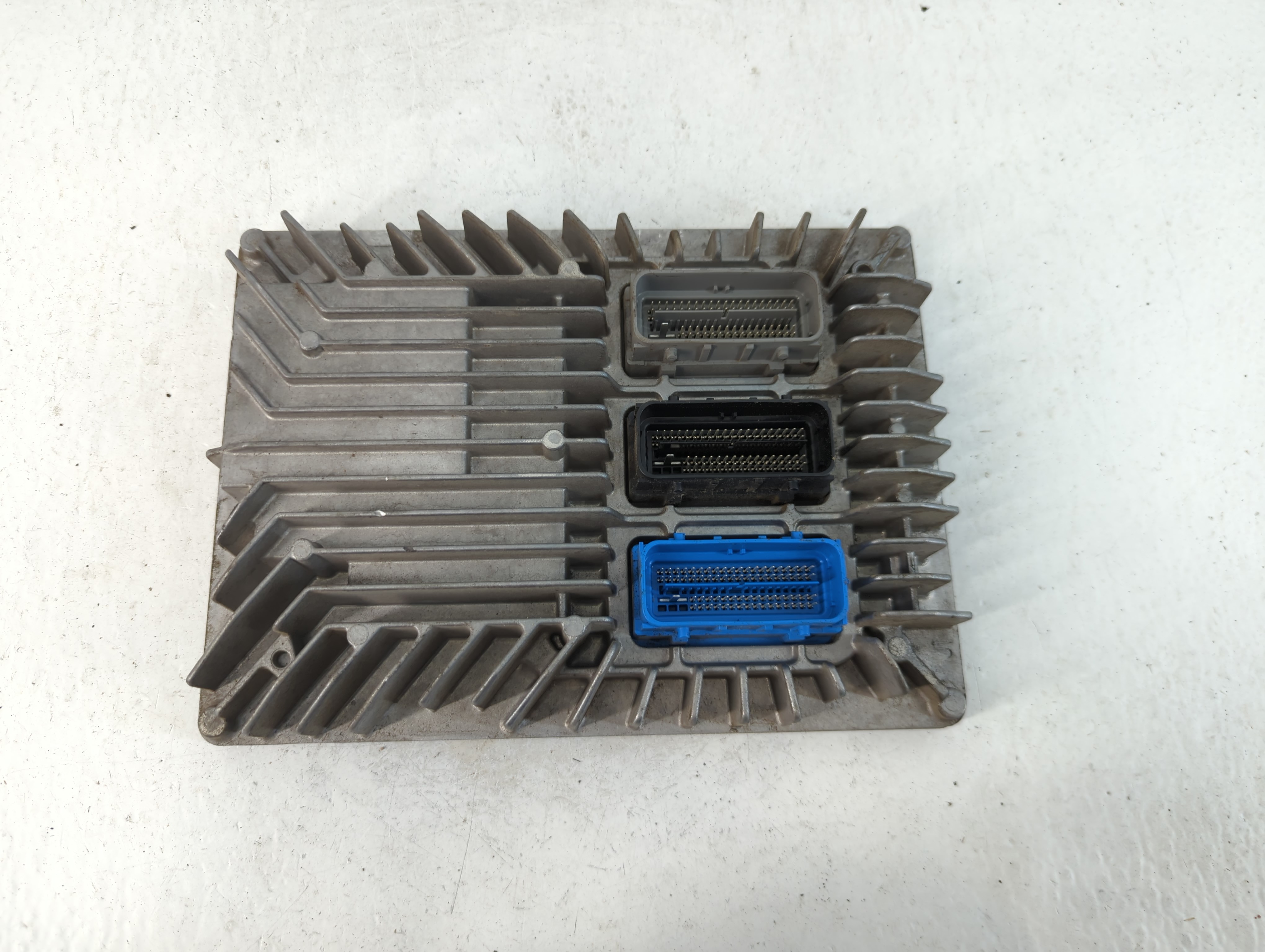 2013-2015 Chevrolet Camaro Engine Control Computer Ecu Pcm Ecm Pcu Oem 905751 - Oemusedautoparts1.com