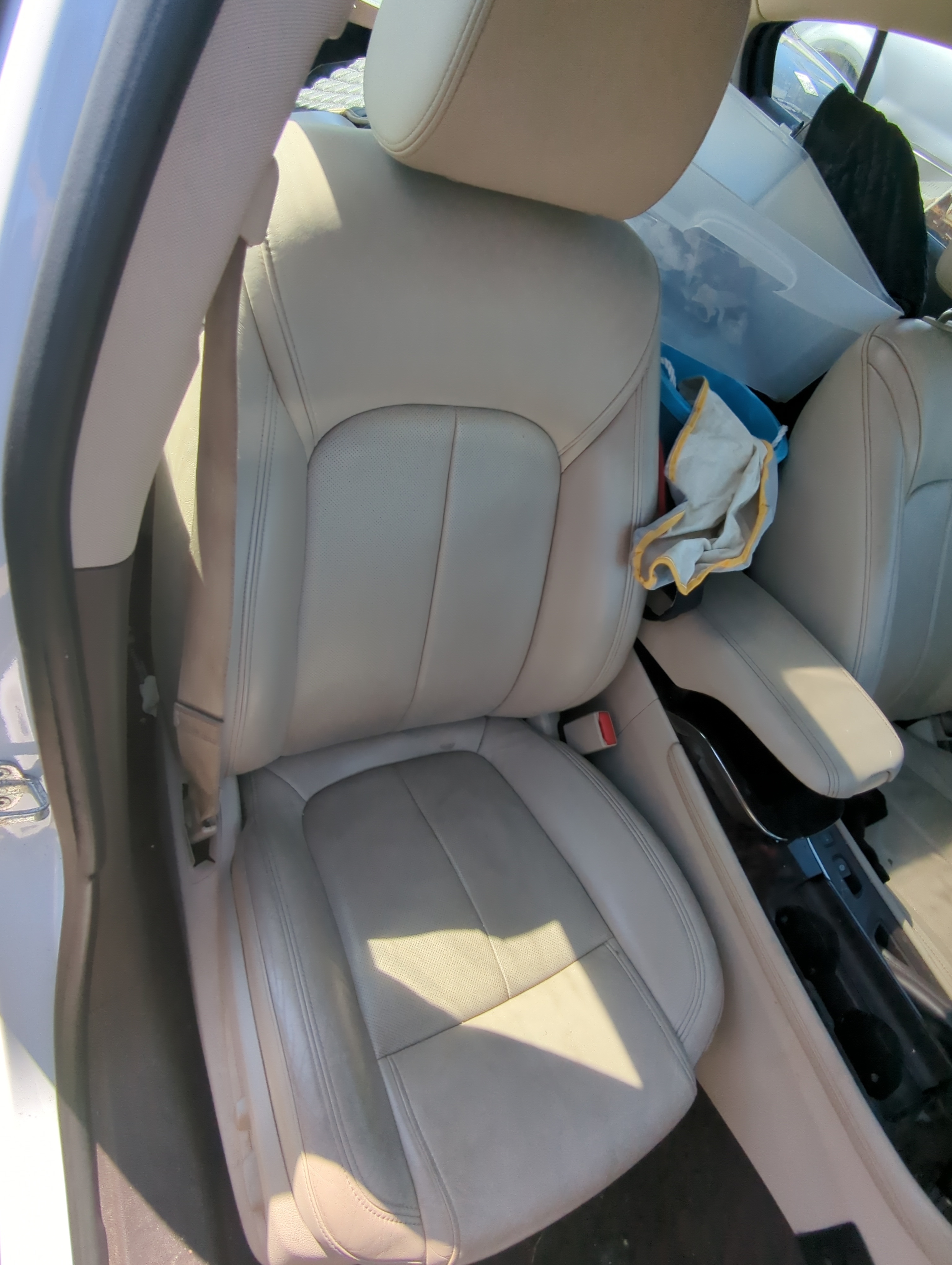 Picture of 2016-2016 Buick Lacrosse Passenger Front Seat Oem 905864