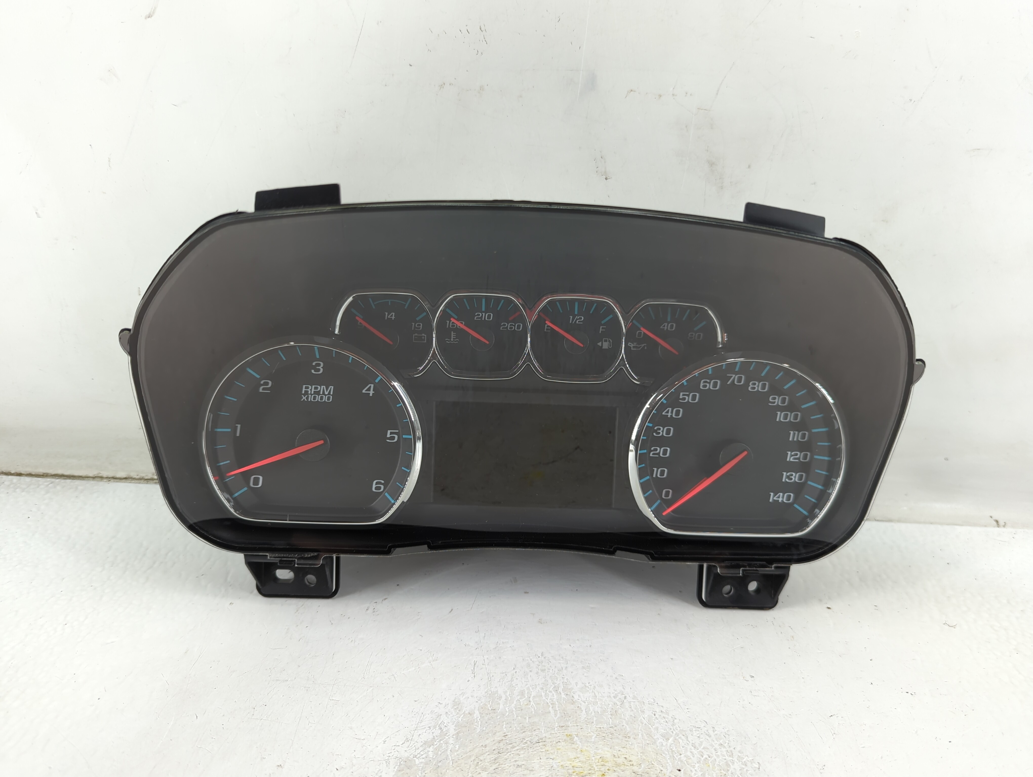 2016-2016 Chevrolet Silverado 1500 Speedometer Instrument Cluster Gauges 905952 - Oemusedautoparts1.com