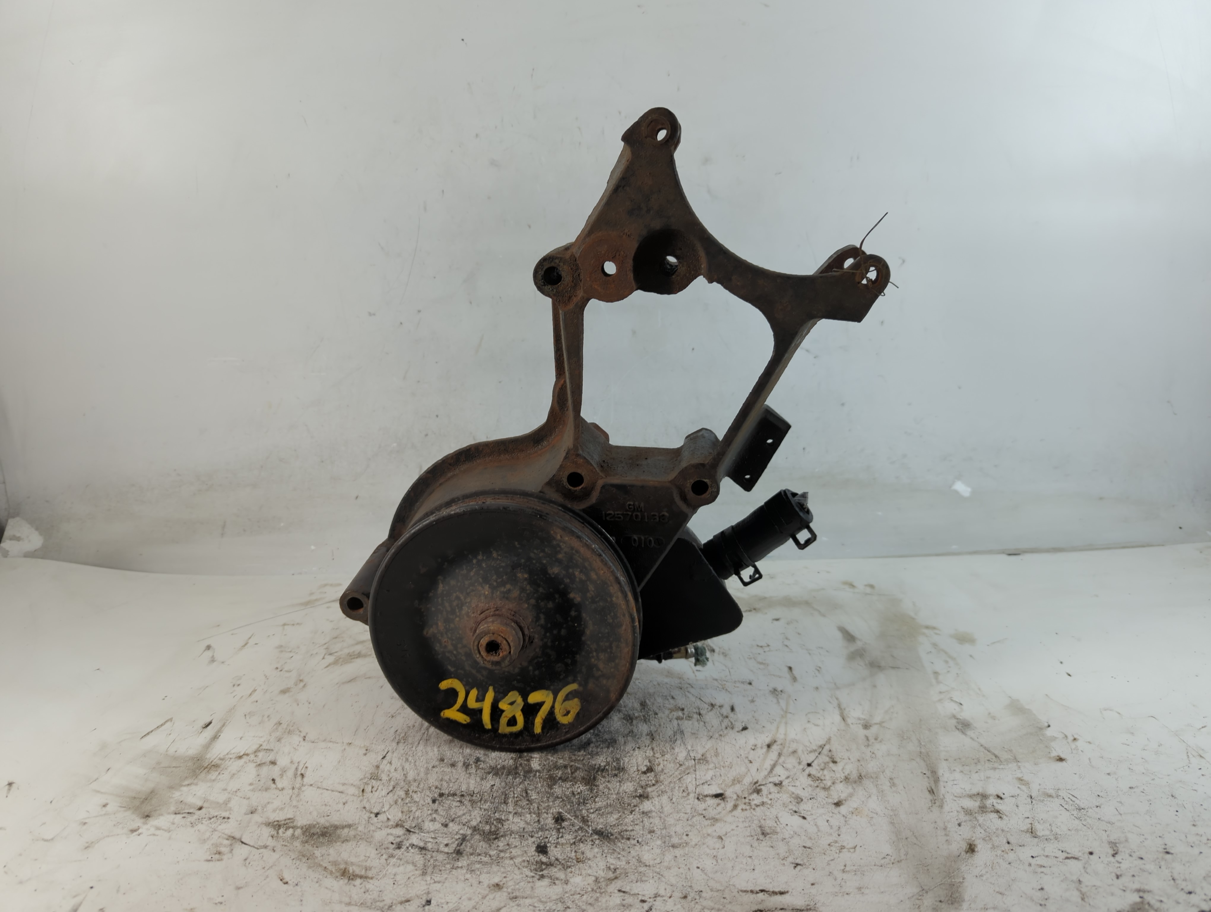 2001-2006 Gmc Yukon Xl 2500 Power Steering Column Pump Oem 905983 - Oemusedautoparts1.com