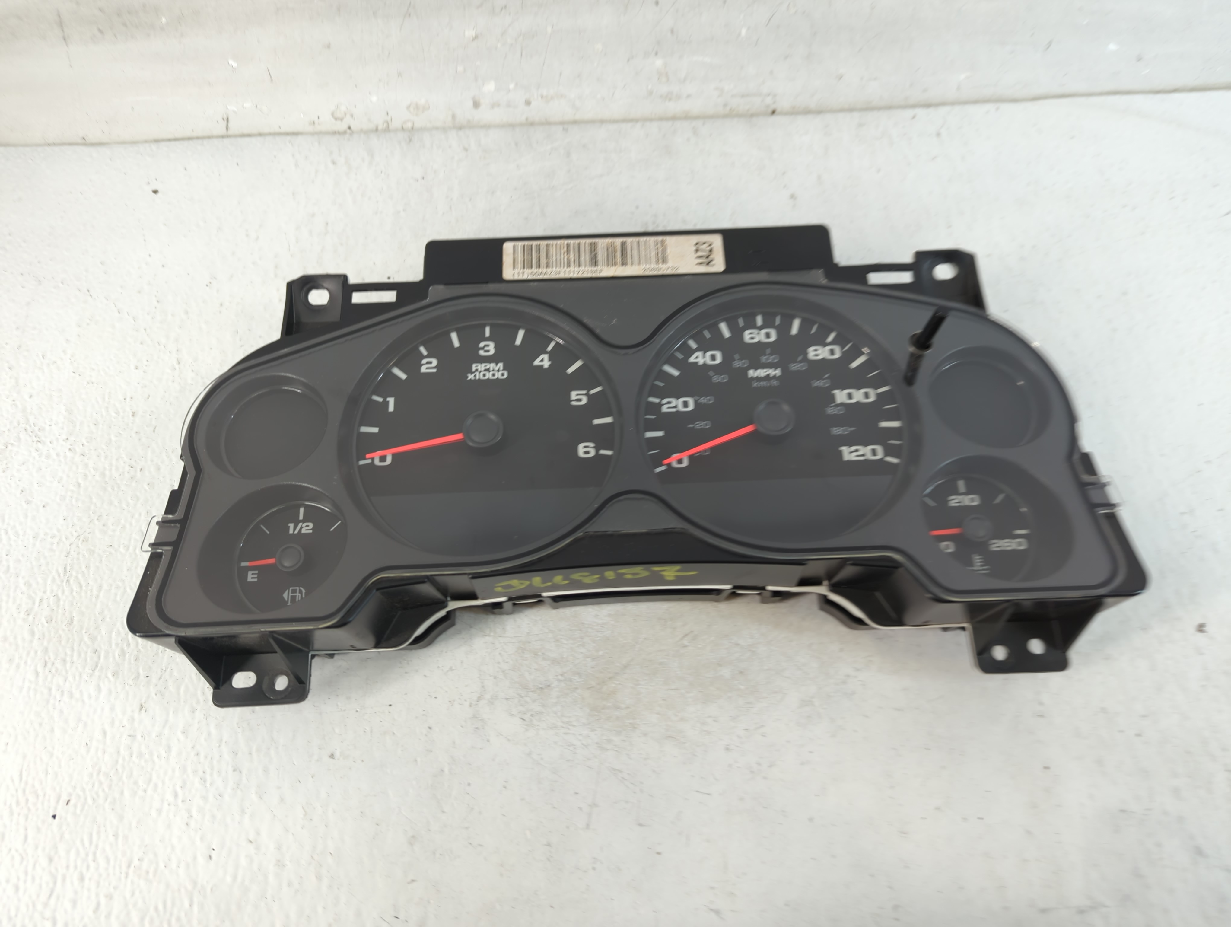 2011-2011 Chevrolet Silverado 1500 Speedometer Instrument Cluster Gauges 906248 - Oemusedautoparts1.com