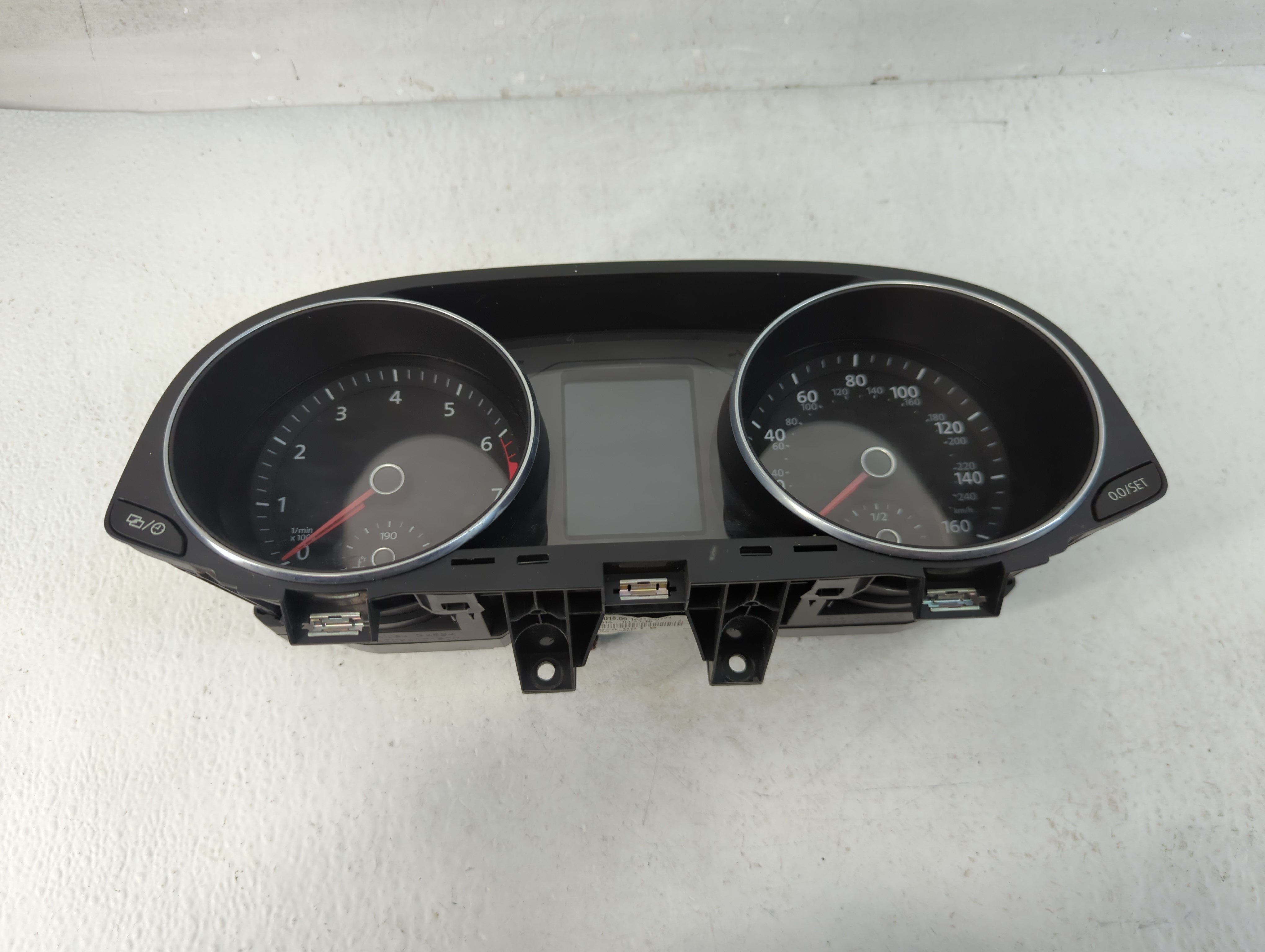 2017-2019 Volkswagen Passat Speedometer Instrument Cluster Gauges 906308 - Oemusedautoparts1.com
