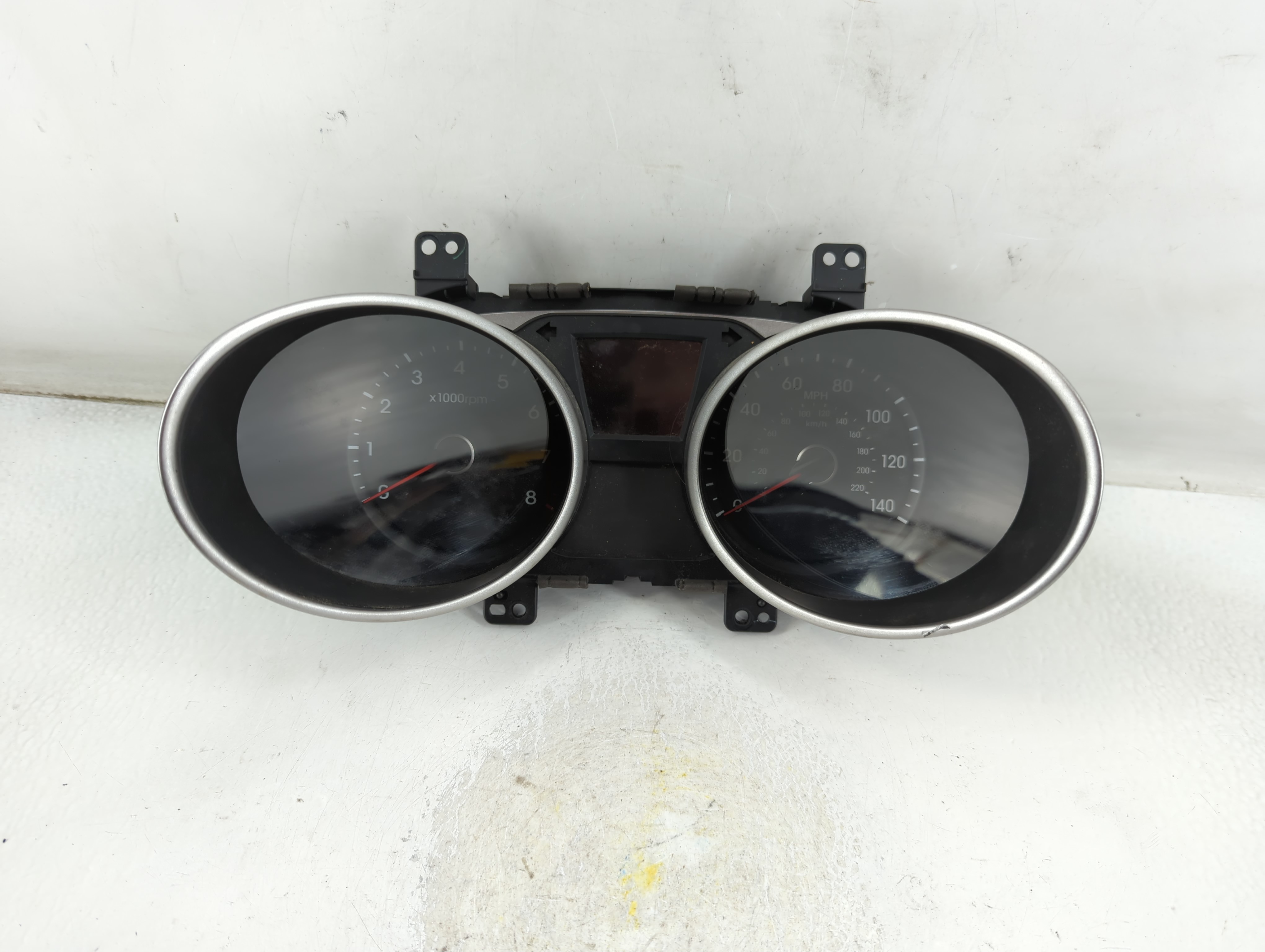 2010-2013 Hyundai Tucson Speedometer Instrument Cluster Gauges 906319 - Oemusedautoparts1.com