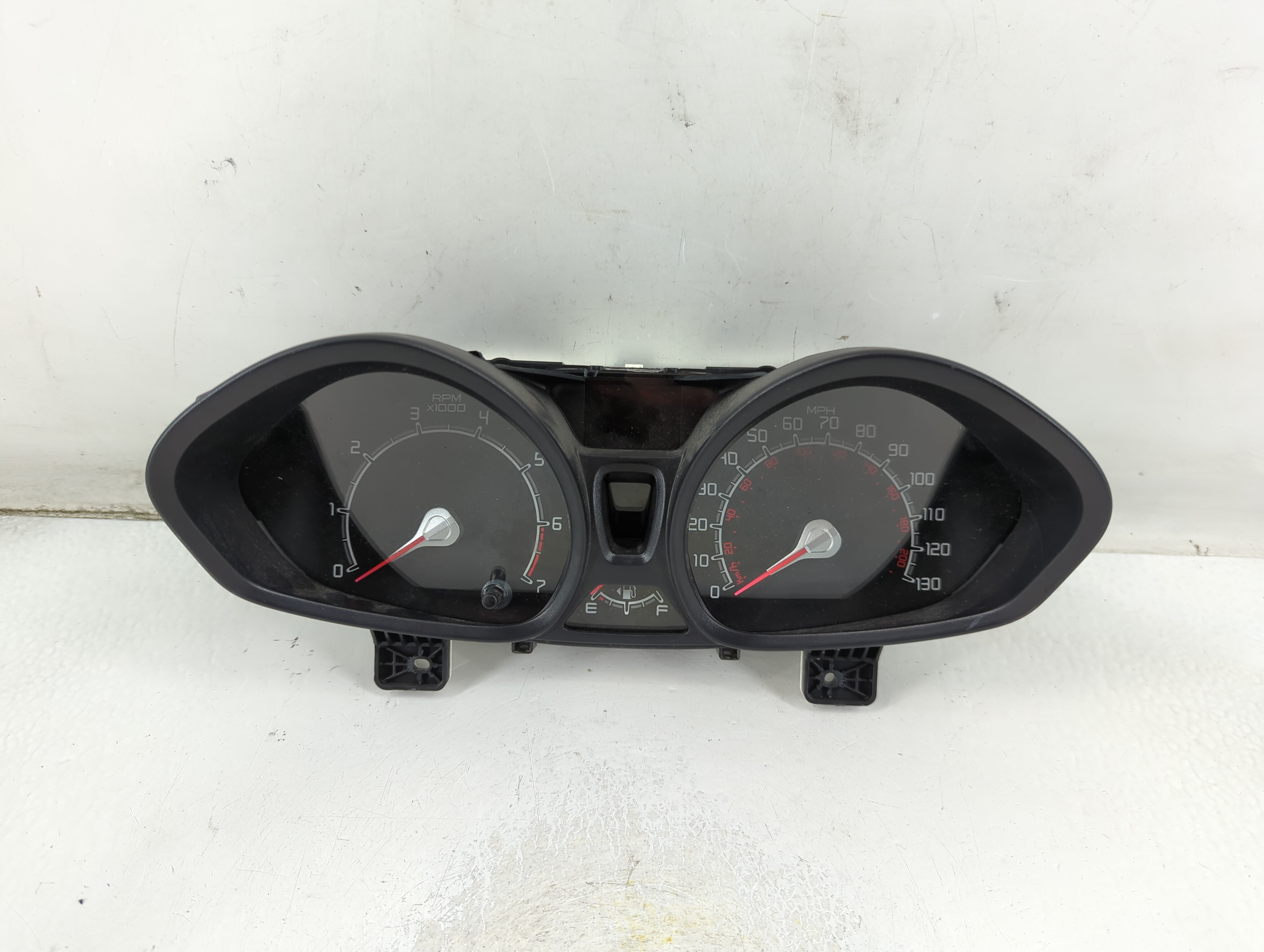 2011-2011 Ford Fiesta Speedometer Instrument Cluster Gauges 10894-ca 906393 - Oemusedautoparts1.com