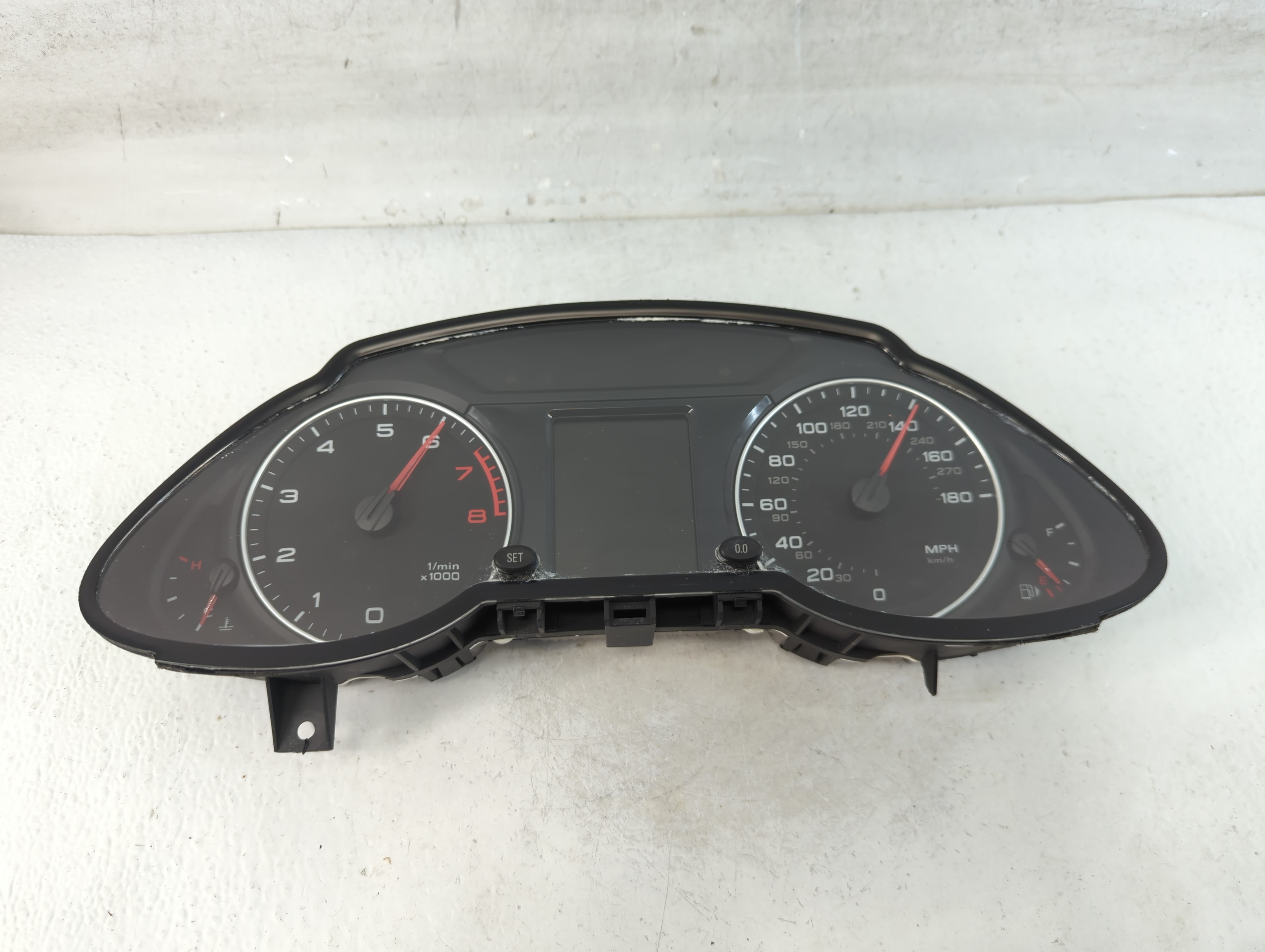 2011-2012 Audi Q5 Speedometer Instrument Cluster Gauges 8r0 920 981 G 906463 - Oemusedautoparts1.com