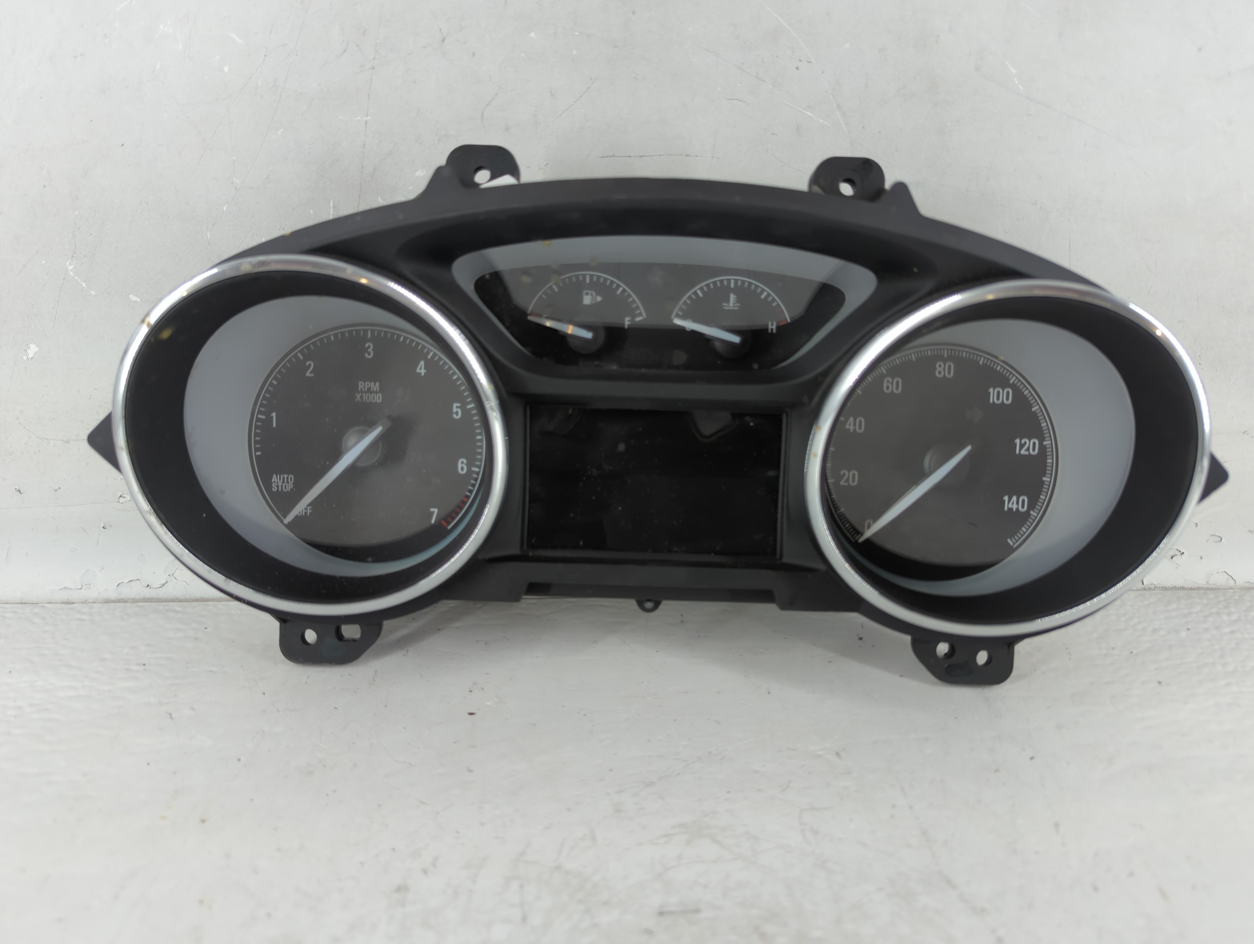 2017-2018 Buick Envision Speedometer Instrument Cluster Gauges 906563 - Oemusedautoparts1.com