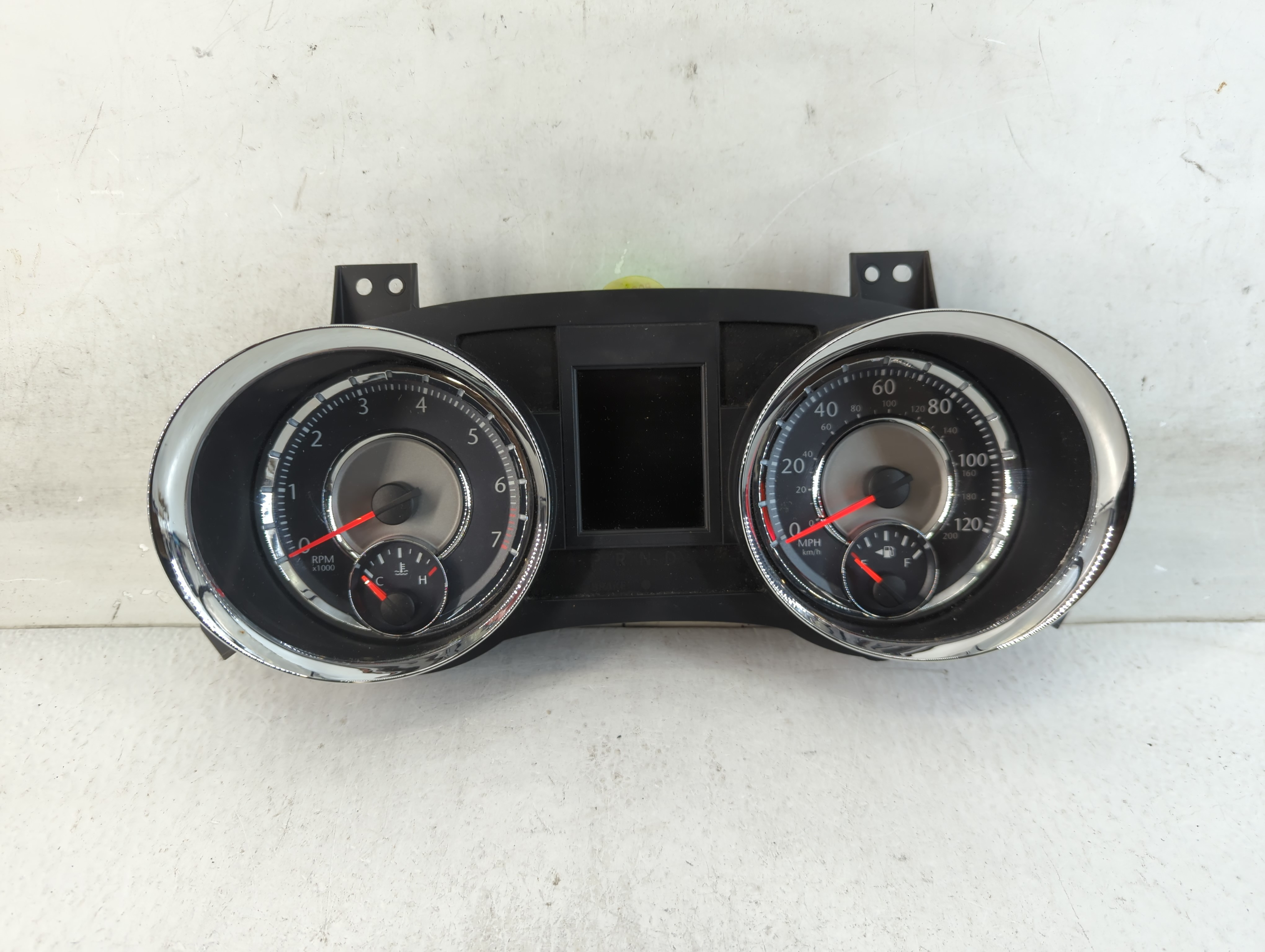2012-2012 Chrysler Town & Country Speedometer Instrument Cluster Gauges 906607 - Oemusedautoparts1.com