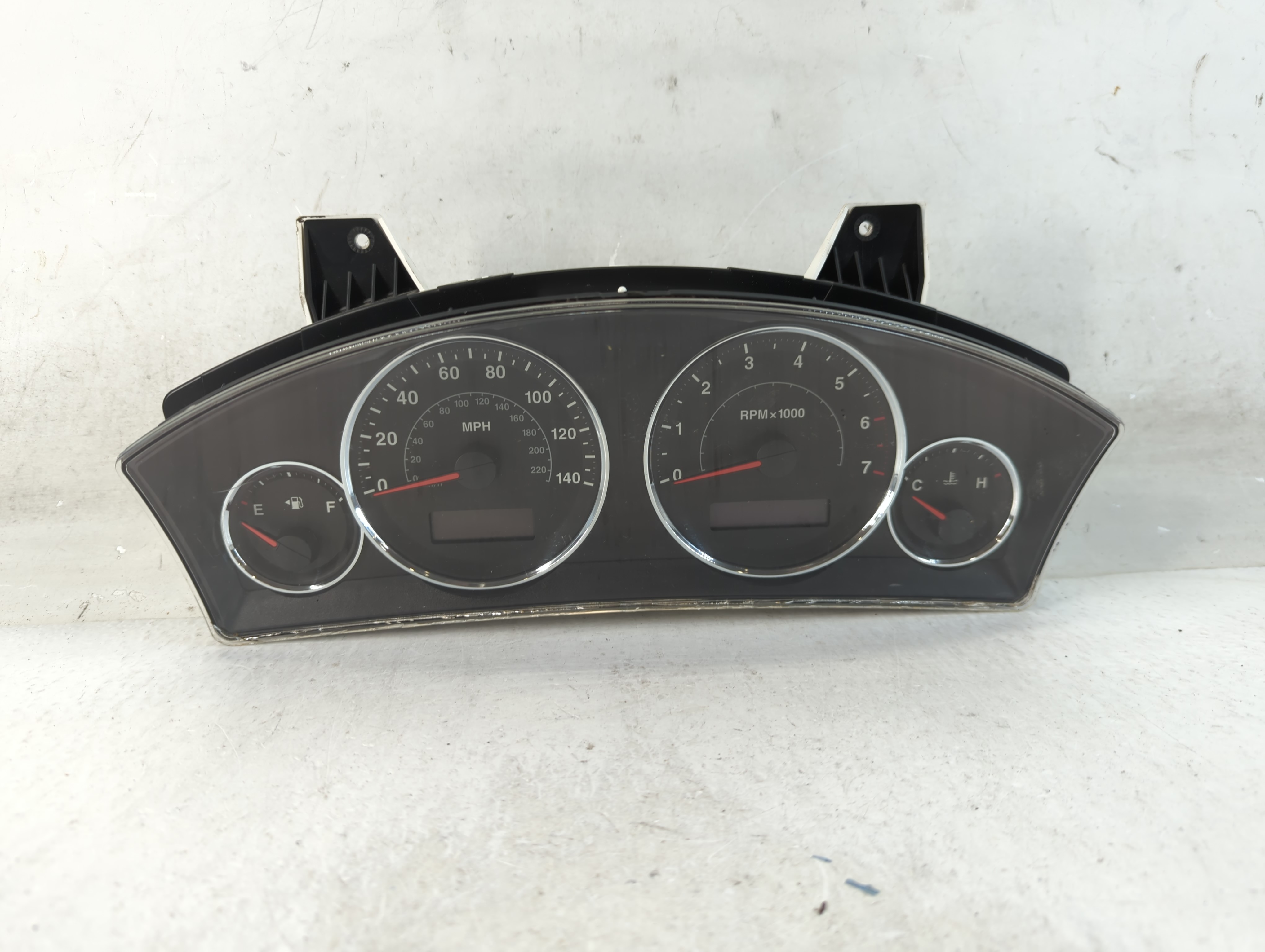 2009-2010 Jeep Grand Cherokee Speedometer Instrument Cluster Gauges 906630 - Oemusedautoparts1.com