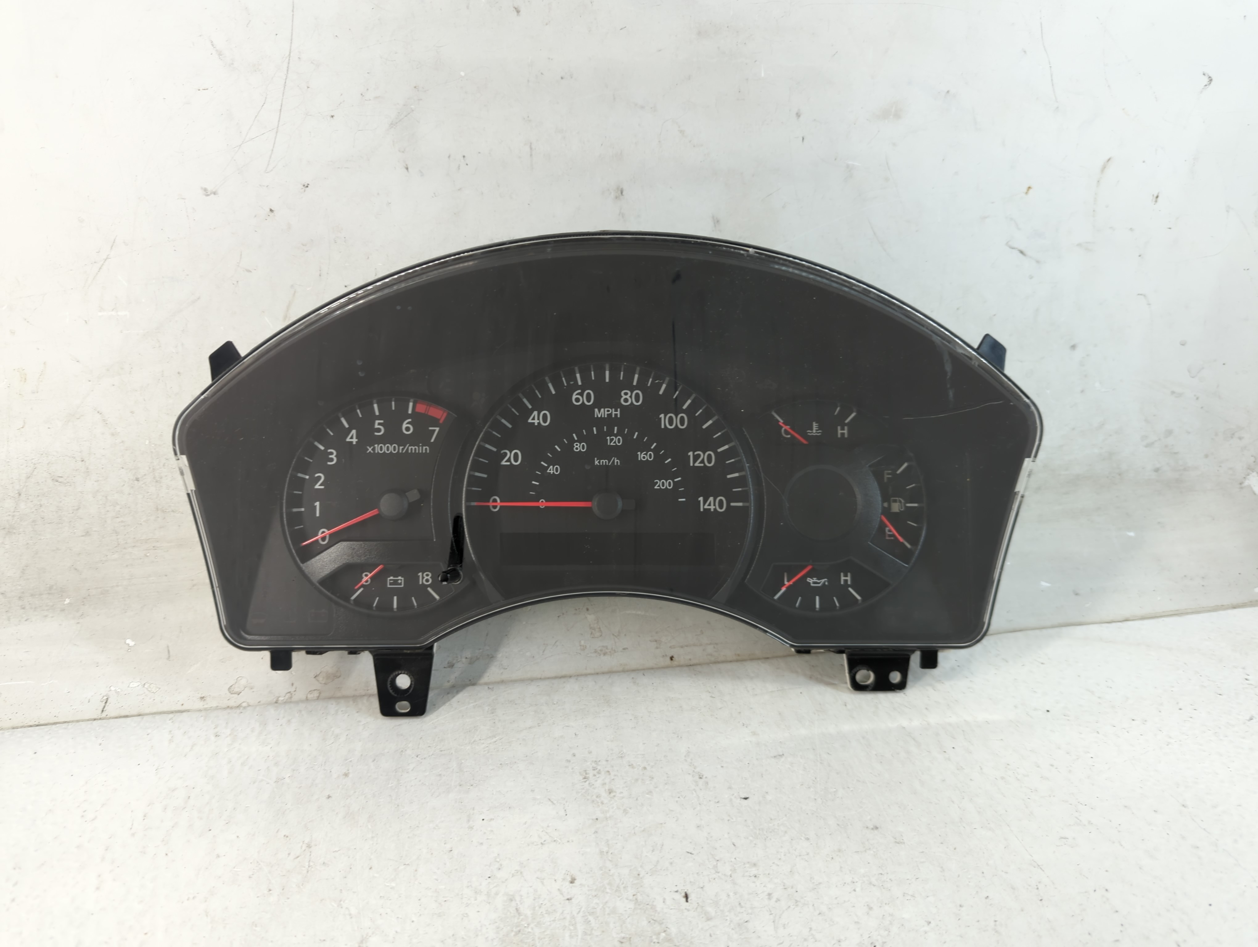 2005-2005 Nissan Titan Speedometer Instrument Cluster Gauges 24810-7s20e 906633 - Oemusedautoparts1.com