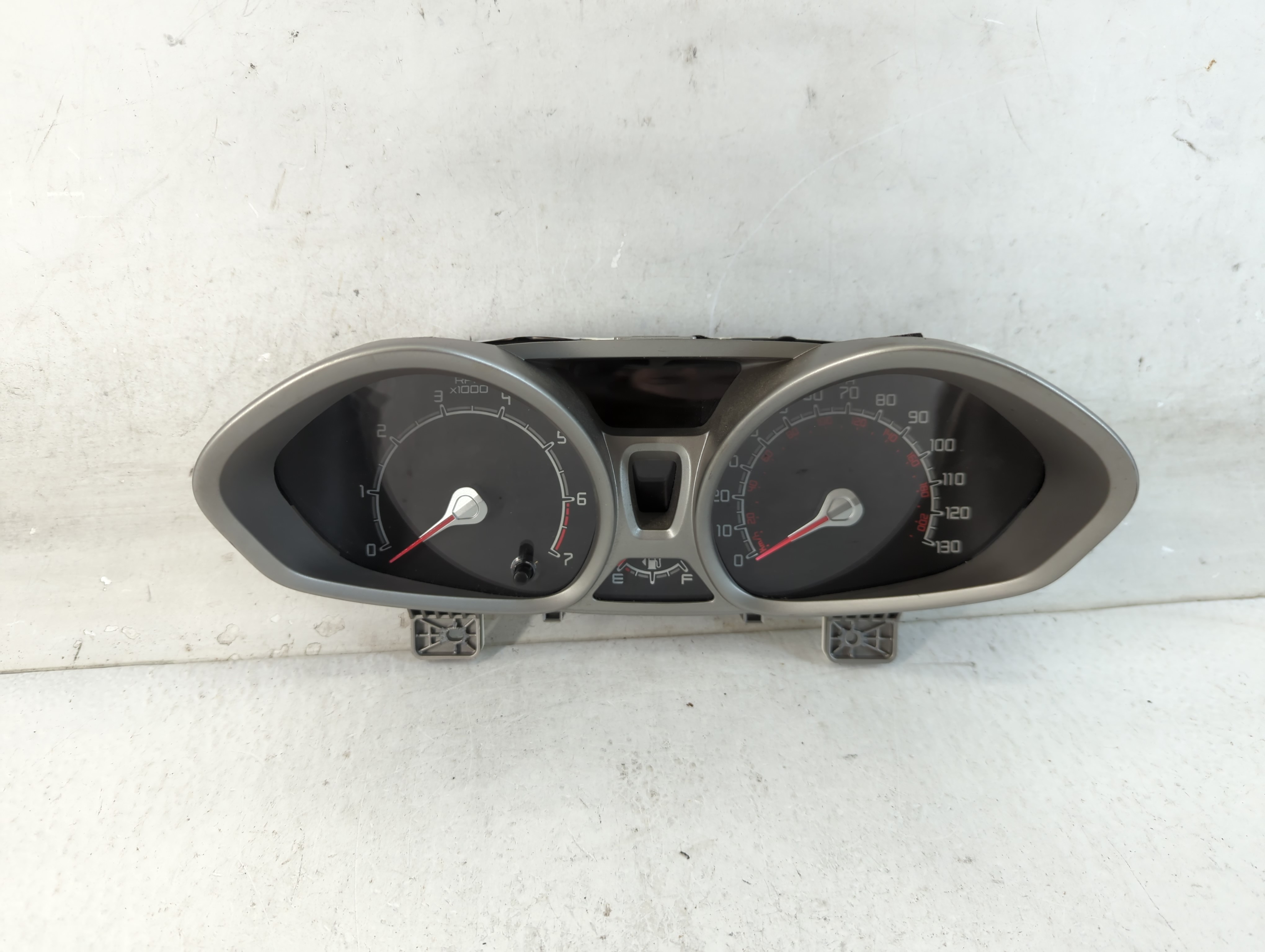2012-2013 Ford Fiesta Speedometer Instrument Cluster Gauges 10894-ba 906669 - Oemusedautoparts1.com