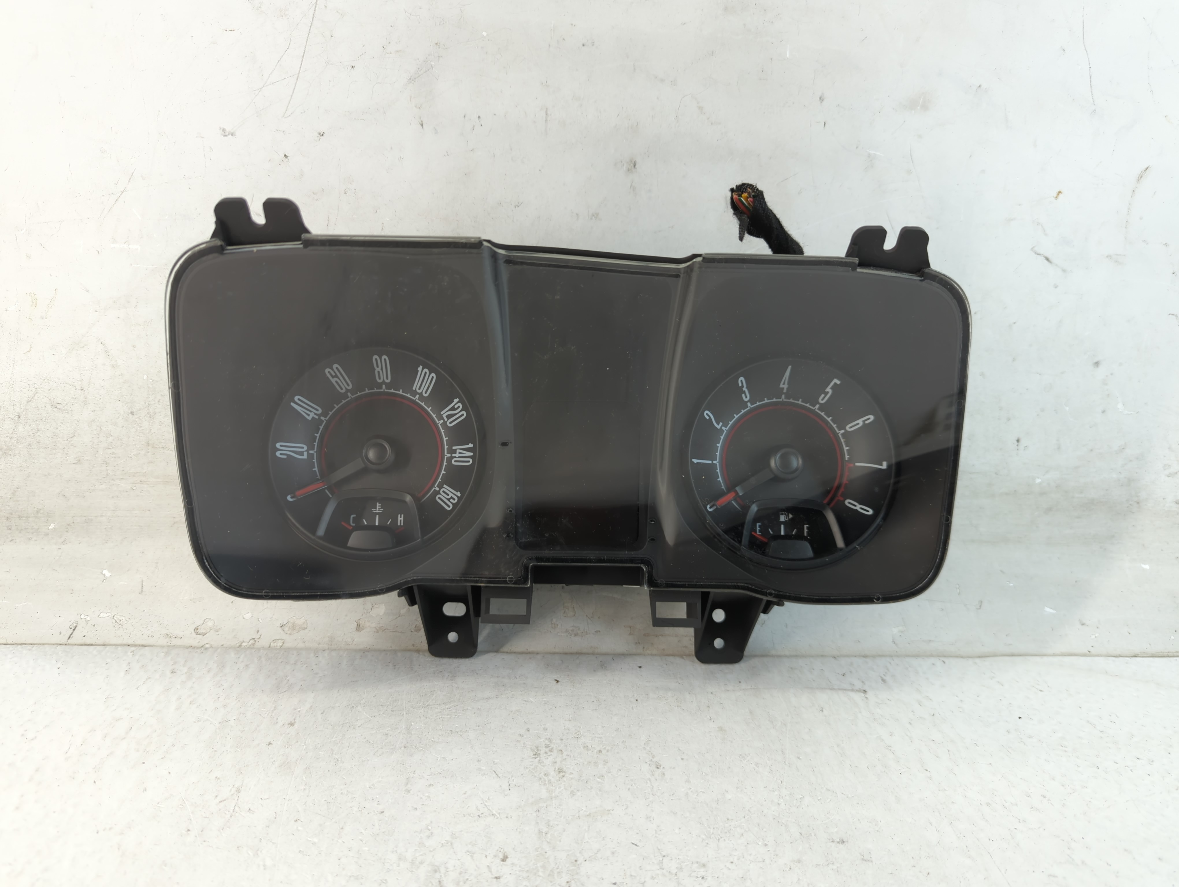 2011-2011 Chevrolet Camaro Speedometer Instrument Cluster Gauges 906697 - Oemusedautoparts1.com