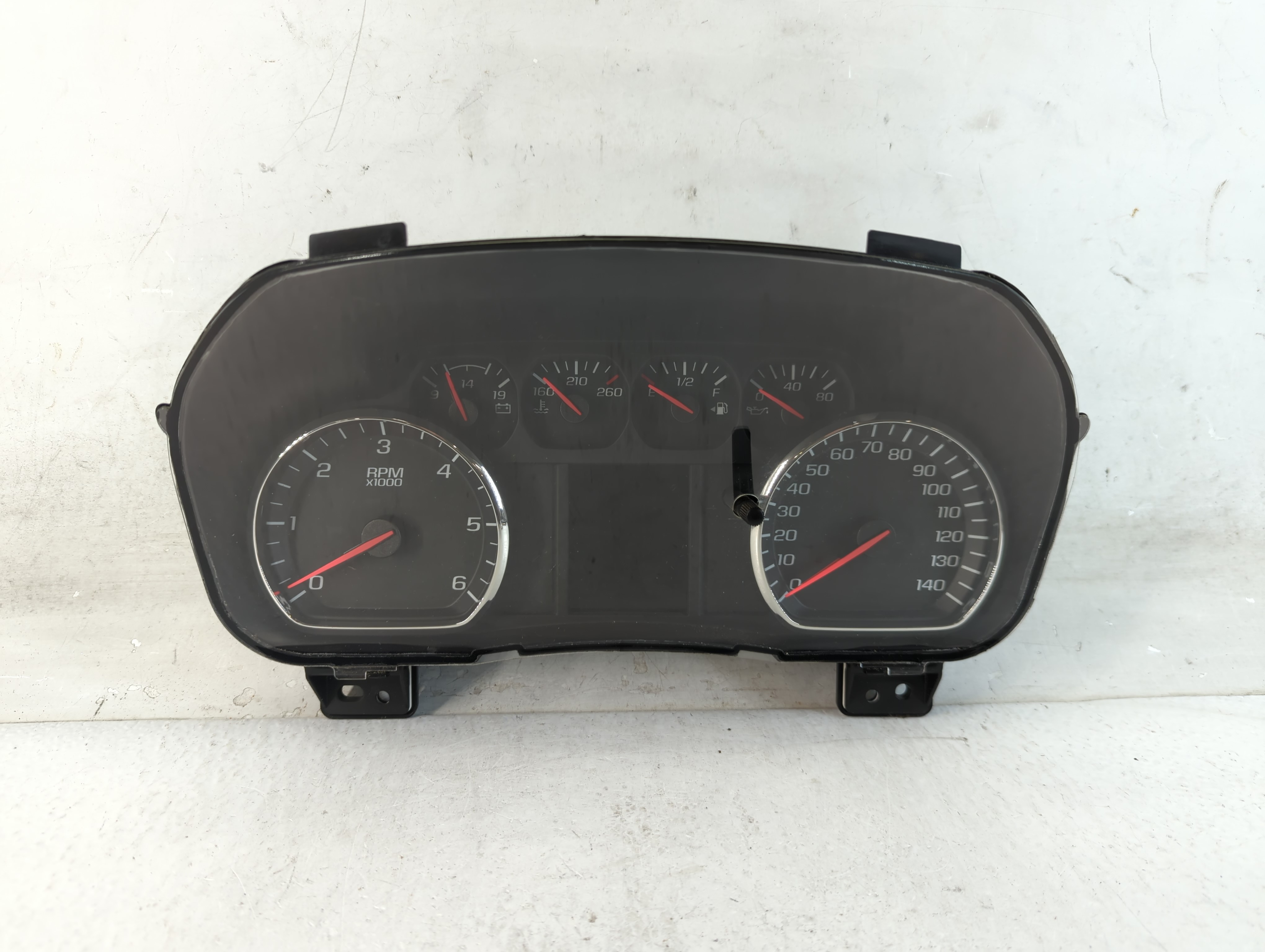 2016-2016 Chevrolet Silverado 1500 Speedometer Instrument Cluster Gauges 906704 - Oemusedautoparts1.com