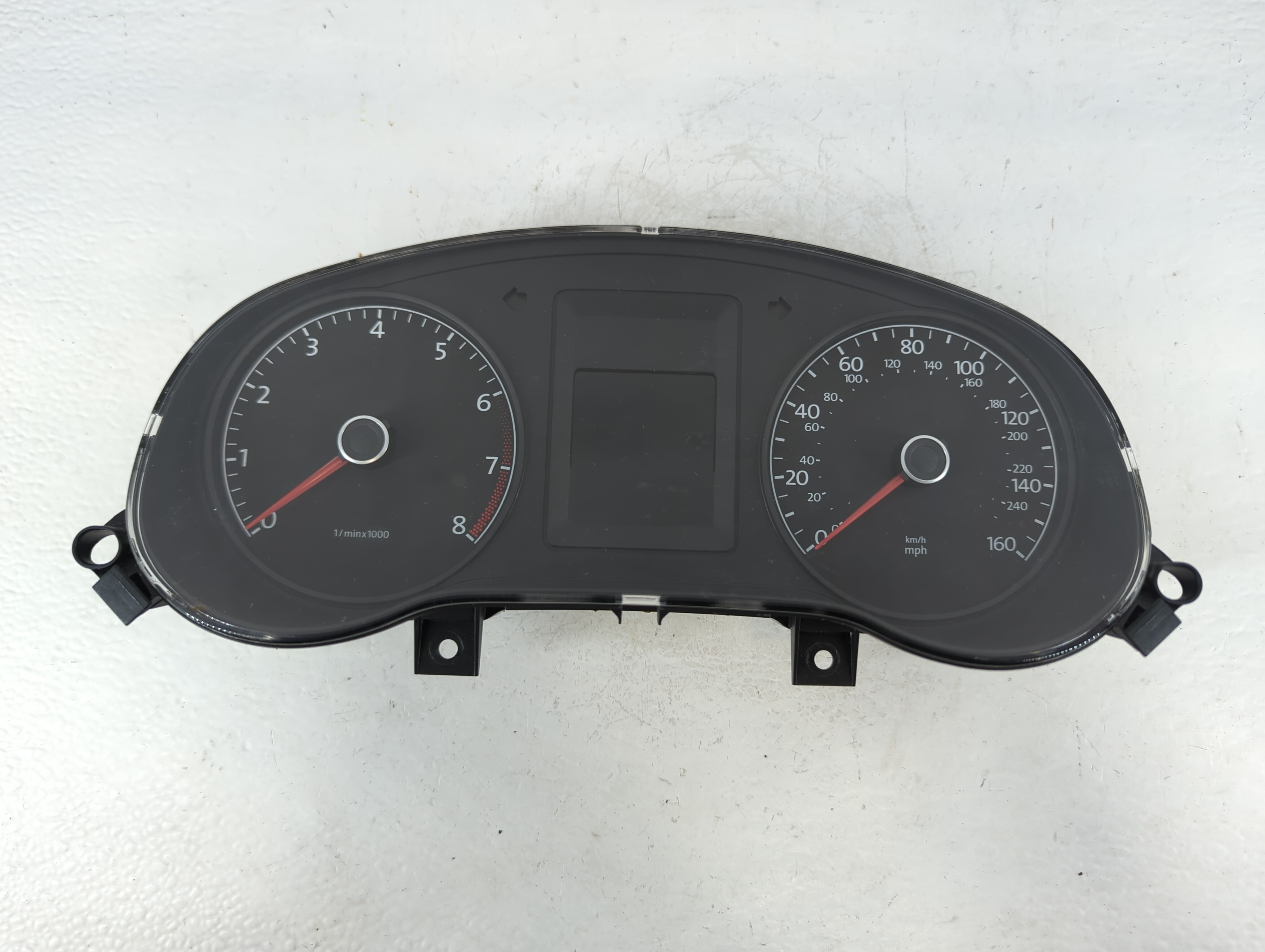 Picture of 2014-2014 Volkswagen Jetta Speedometer Instrument Cluster Gauges 906738