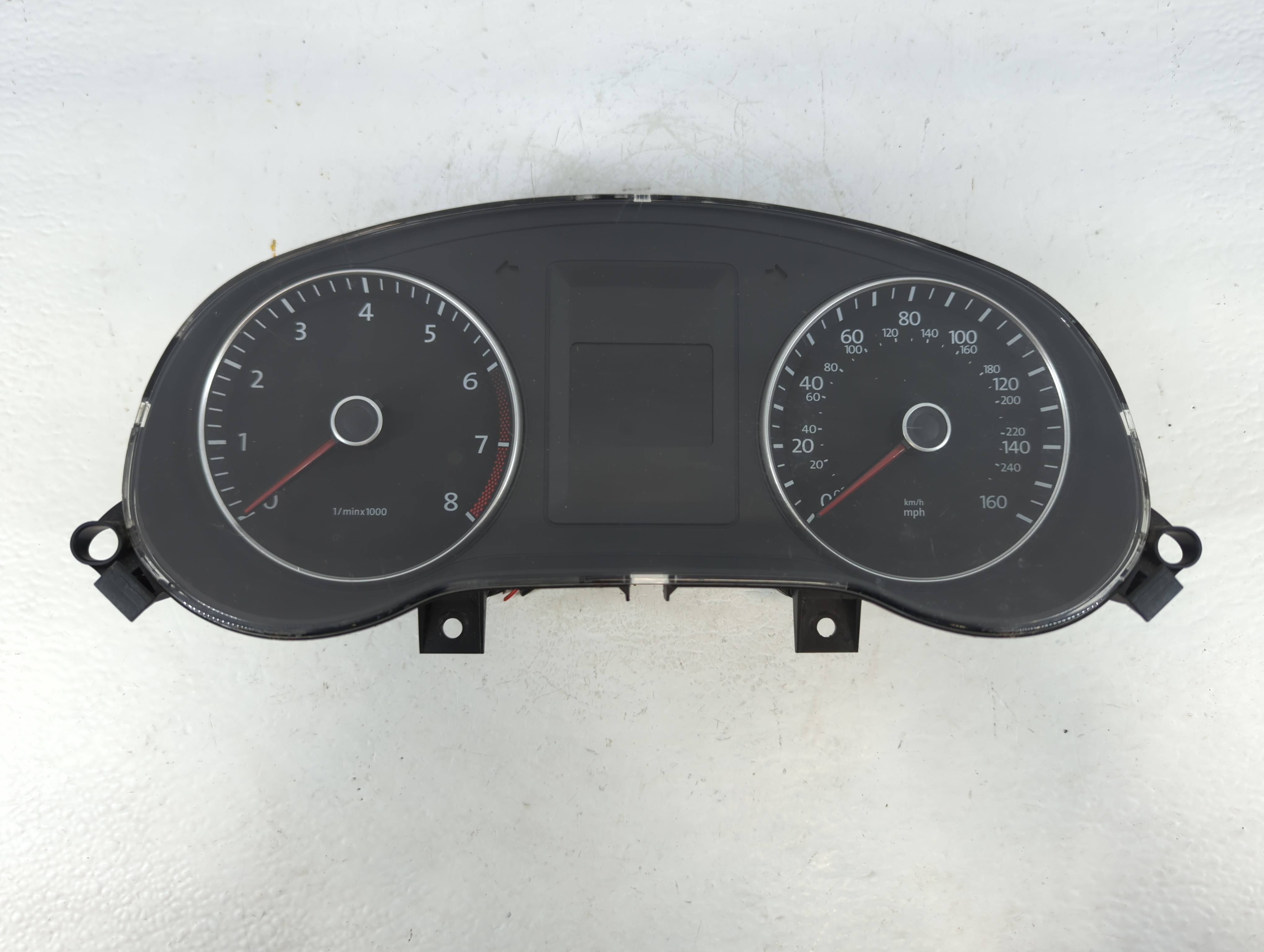 Picture of 2014-2014 Volkswagen Jetta Speedometer Instrument Cluster Gauges 906757
