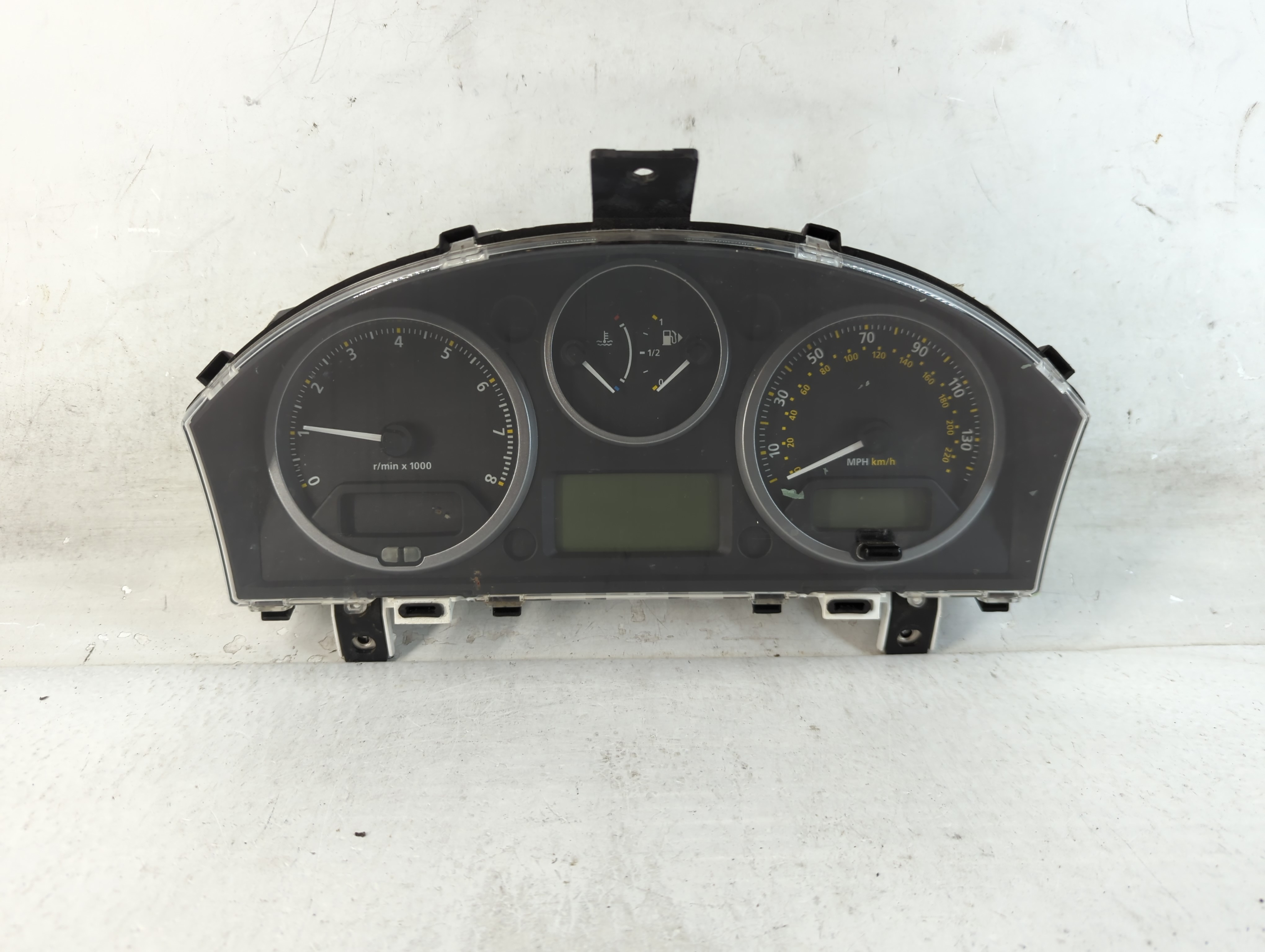 2008-2010 Land Rover Lr2 Speedometer Instrument Cluster Gauges 906809 - Oemusedautoparts1.com
