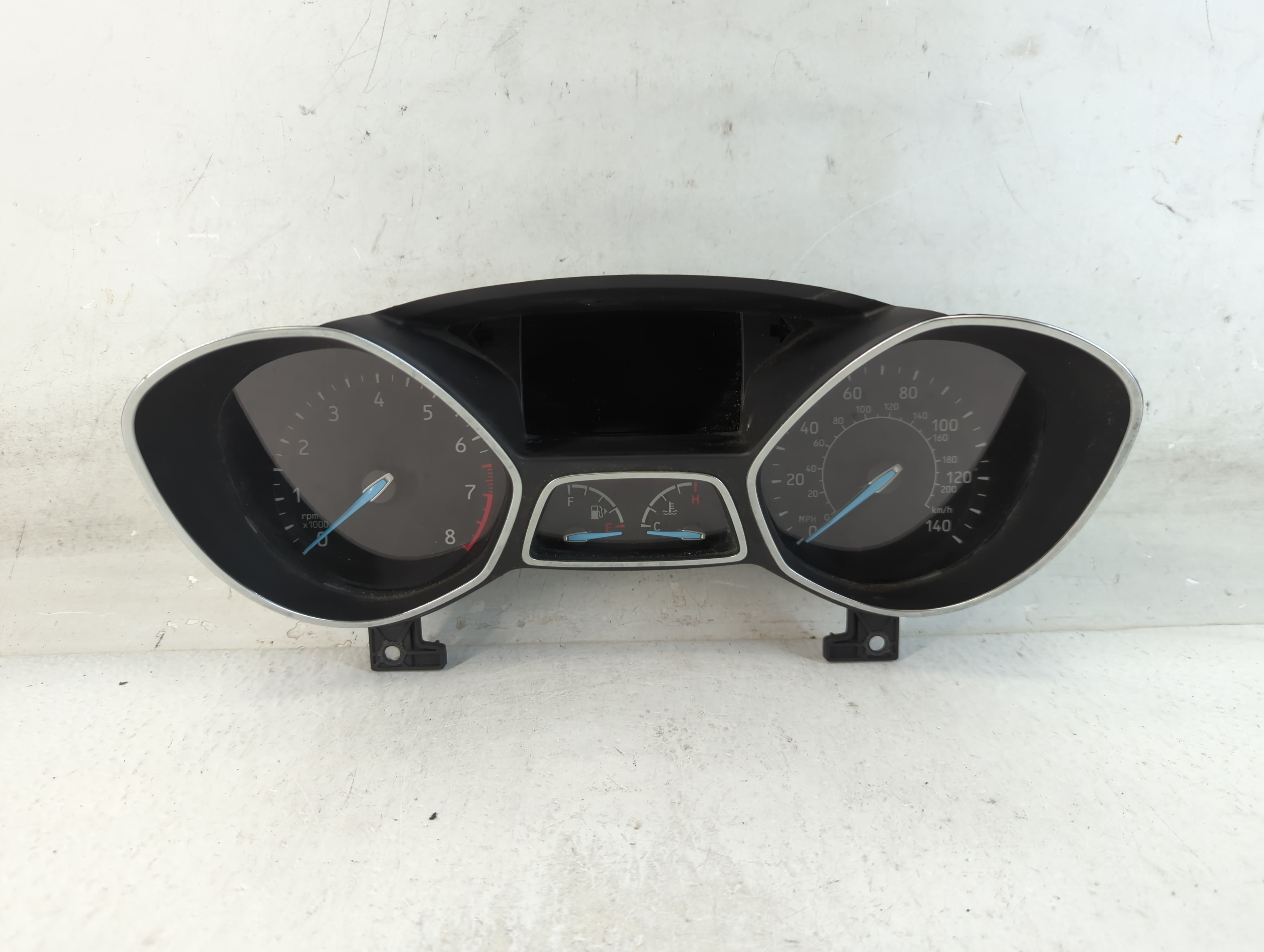 2018-2018 Ford Escape Speedometer Instrument Cluster Gauges 5jtb54852a 906825 - Oemusedautoparts1.com