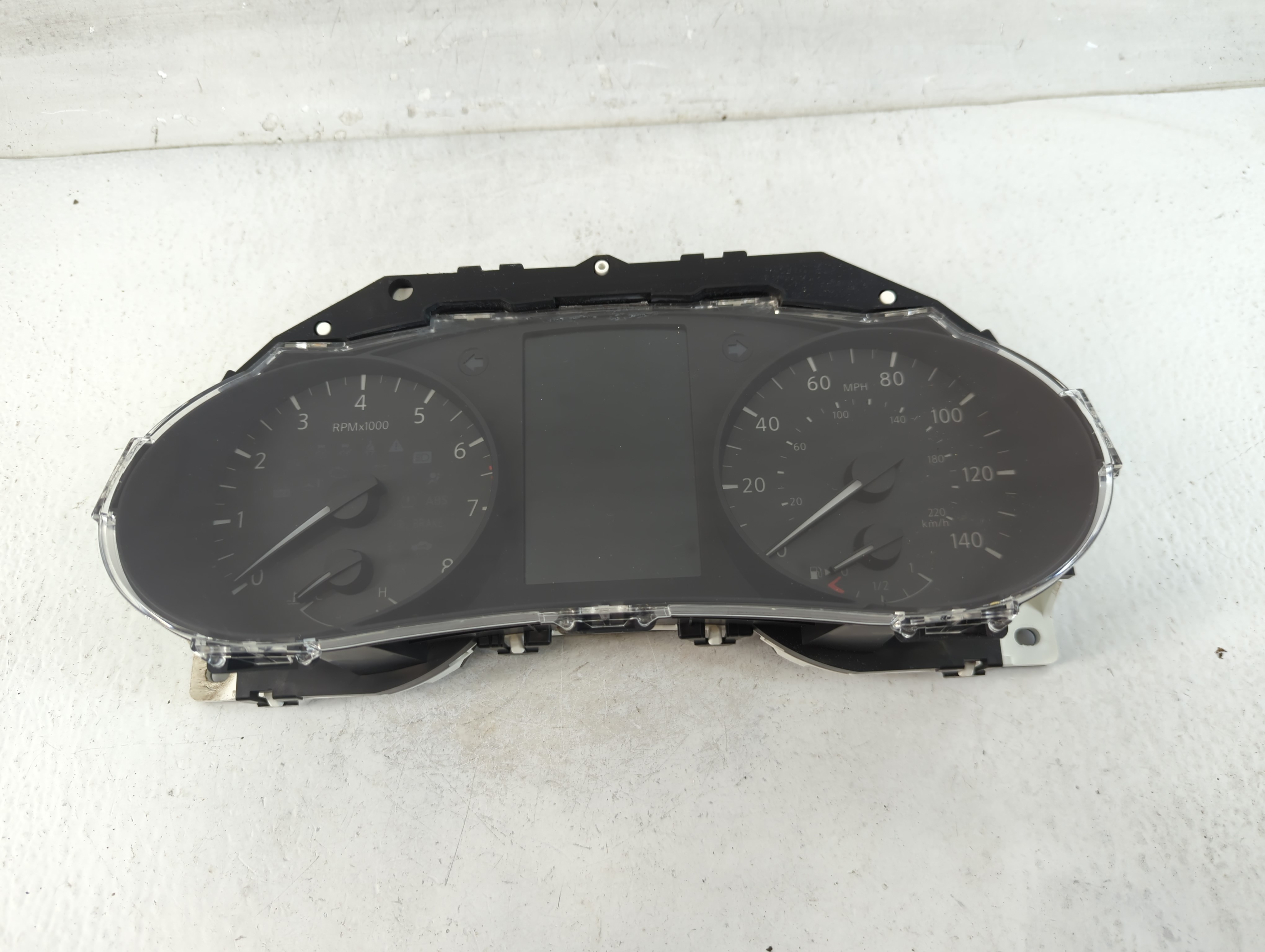 2017-2018 Nissan Rogue Sport Speedometer Instrument Cluster Gauges 906840 - Oemusedautoparts1.com