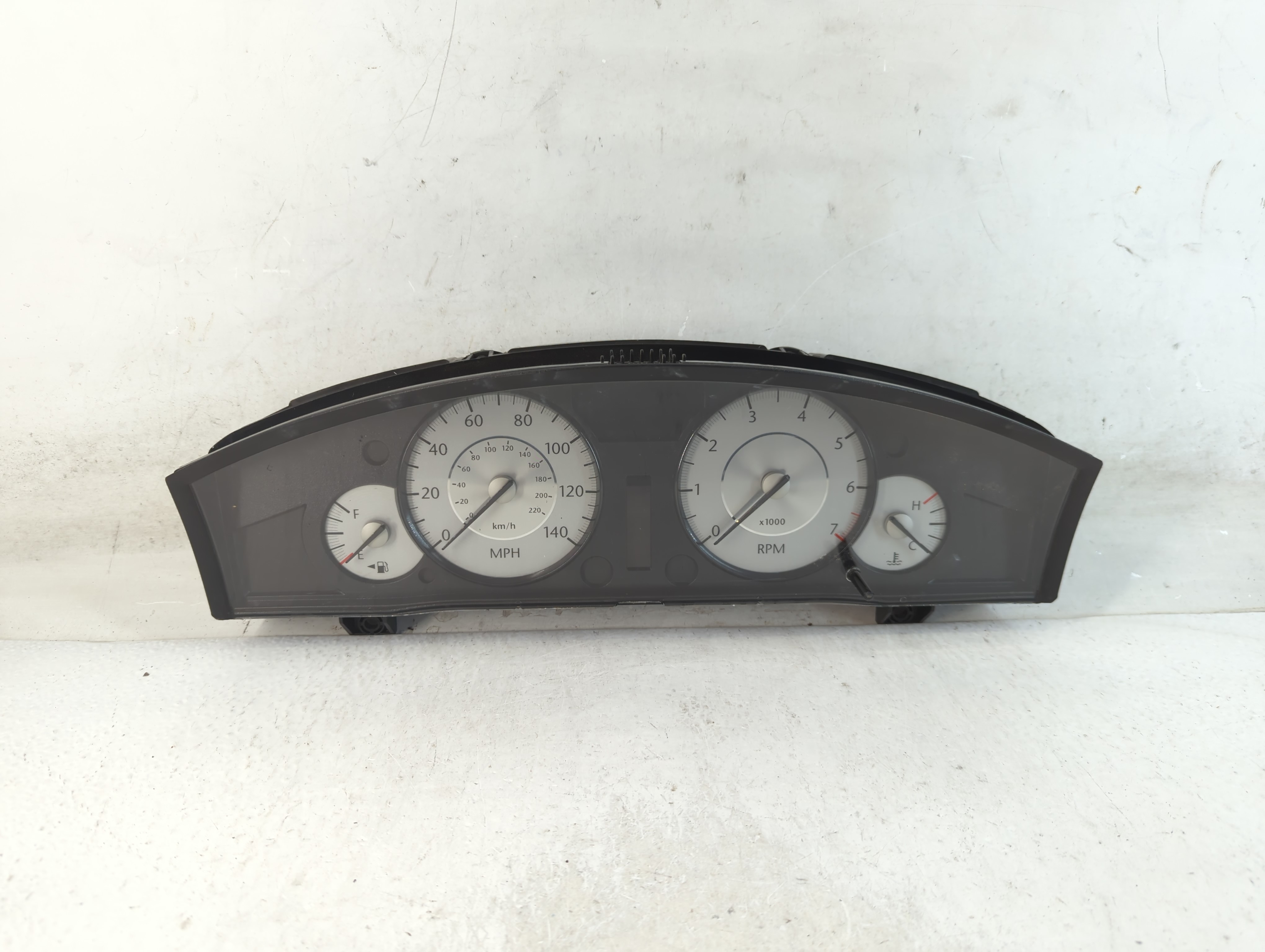 2008-2008 Chrysler 300 Speedometer Instrument Cluster Gauges P05172105ae 906844 - Oemusedautoparts1.com