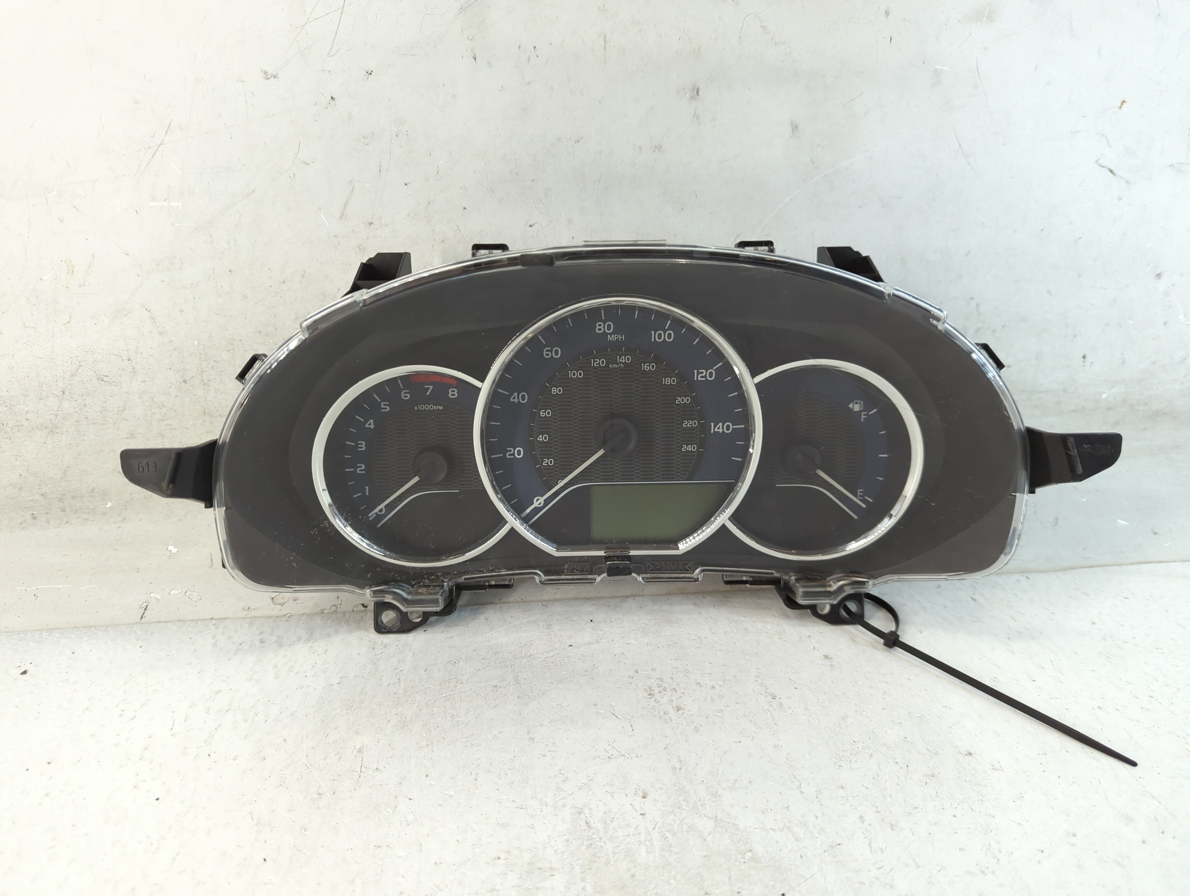Picture of 2014-2016 Toyota Corolla Speedometer Instrument Cluster Gauges 906851
