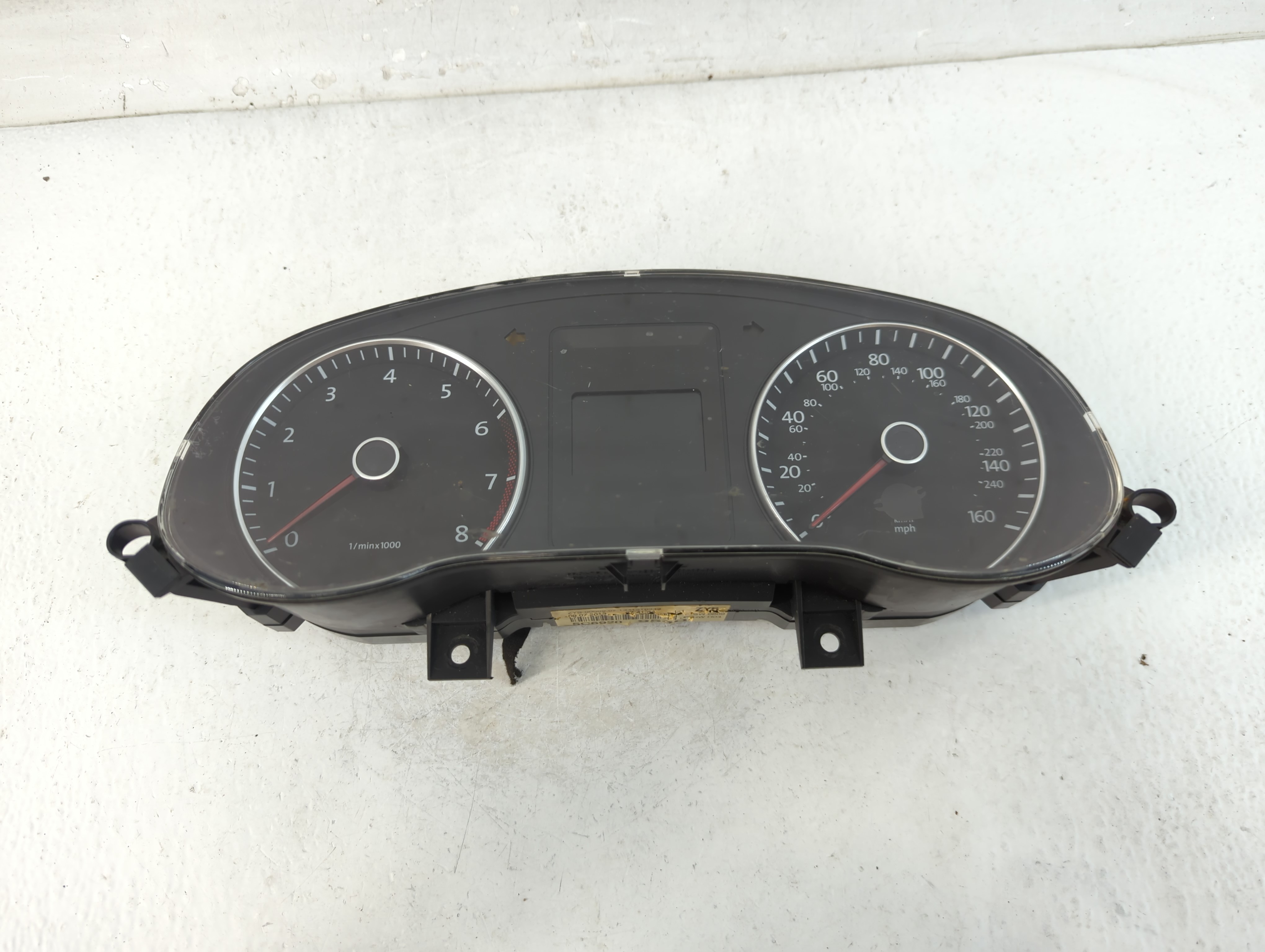 Picture of 2014-2014 Volkswagen Jetta Speedometer Instrument Cluster Gauges 906858