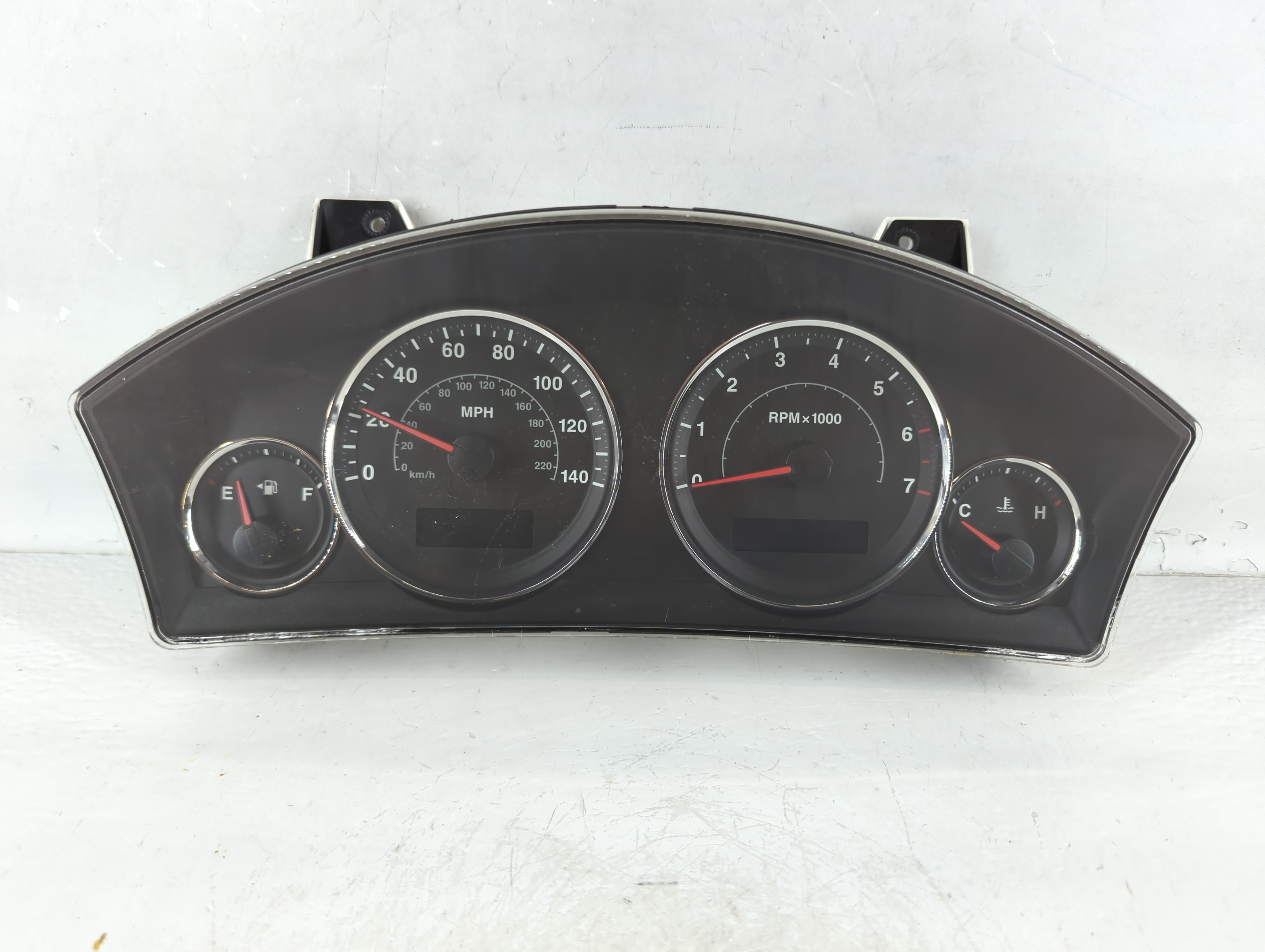 2007-2007 Jeep Grand Cherokee Speedometer Instrument Cluster Gauges 906887 - Oemusedautoparts1.com