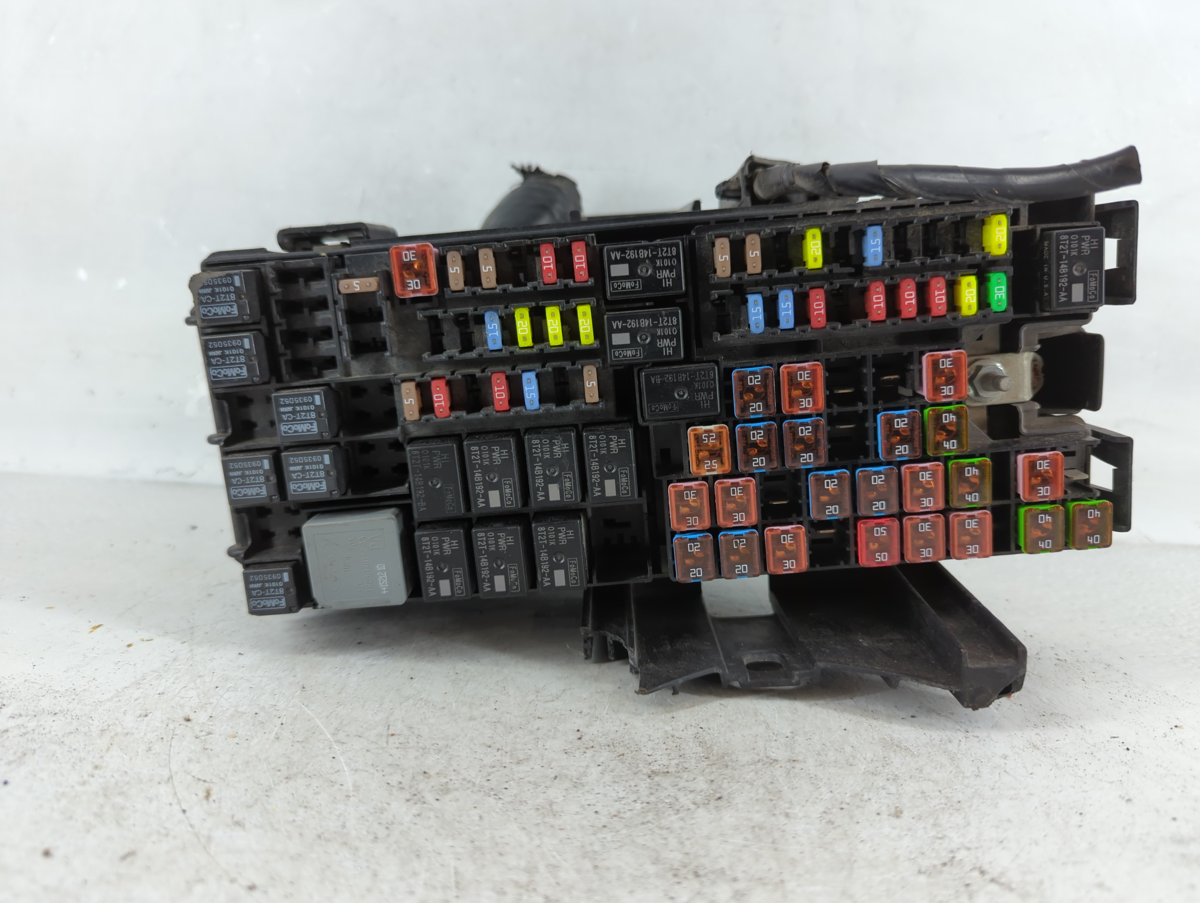 2013-2015 Ford Flex Fusebox Fuse Box Relay Module 906944 - Oemusedautoparts1.com