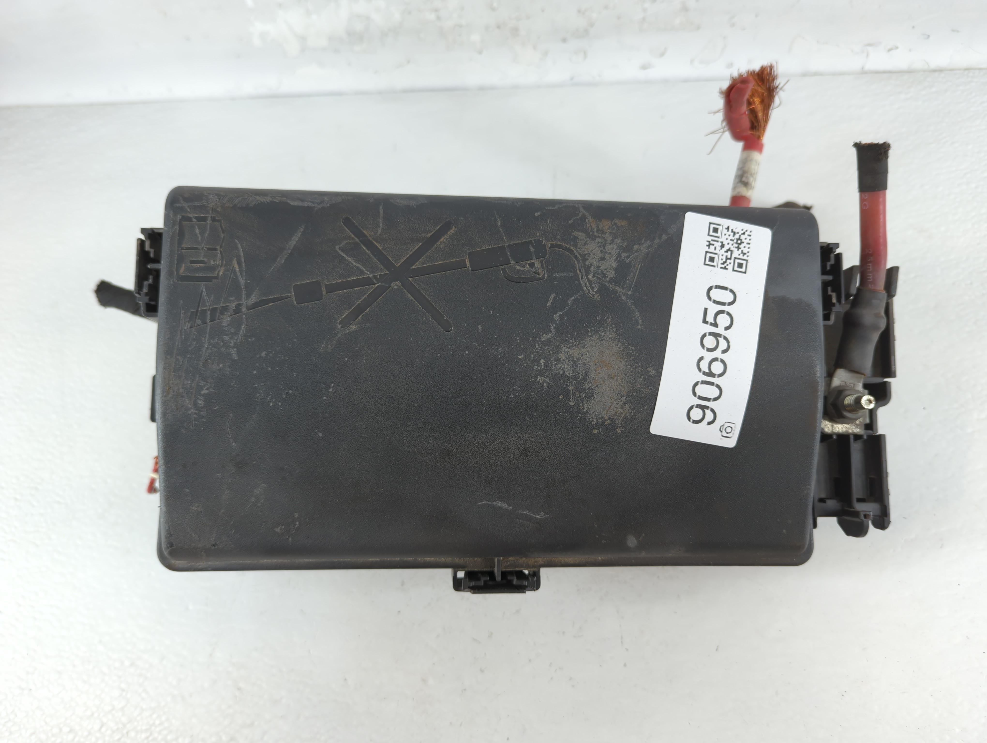 Picture of 2014-2016 Chevrolet Malibu Fusebox Fuse Box Relay Module 23158838-01 906950