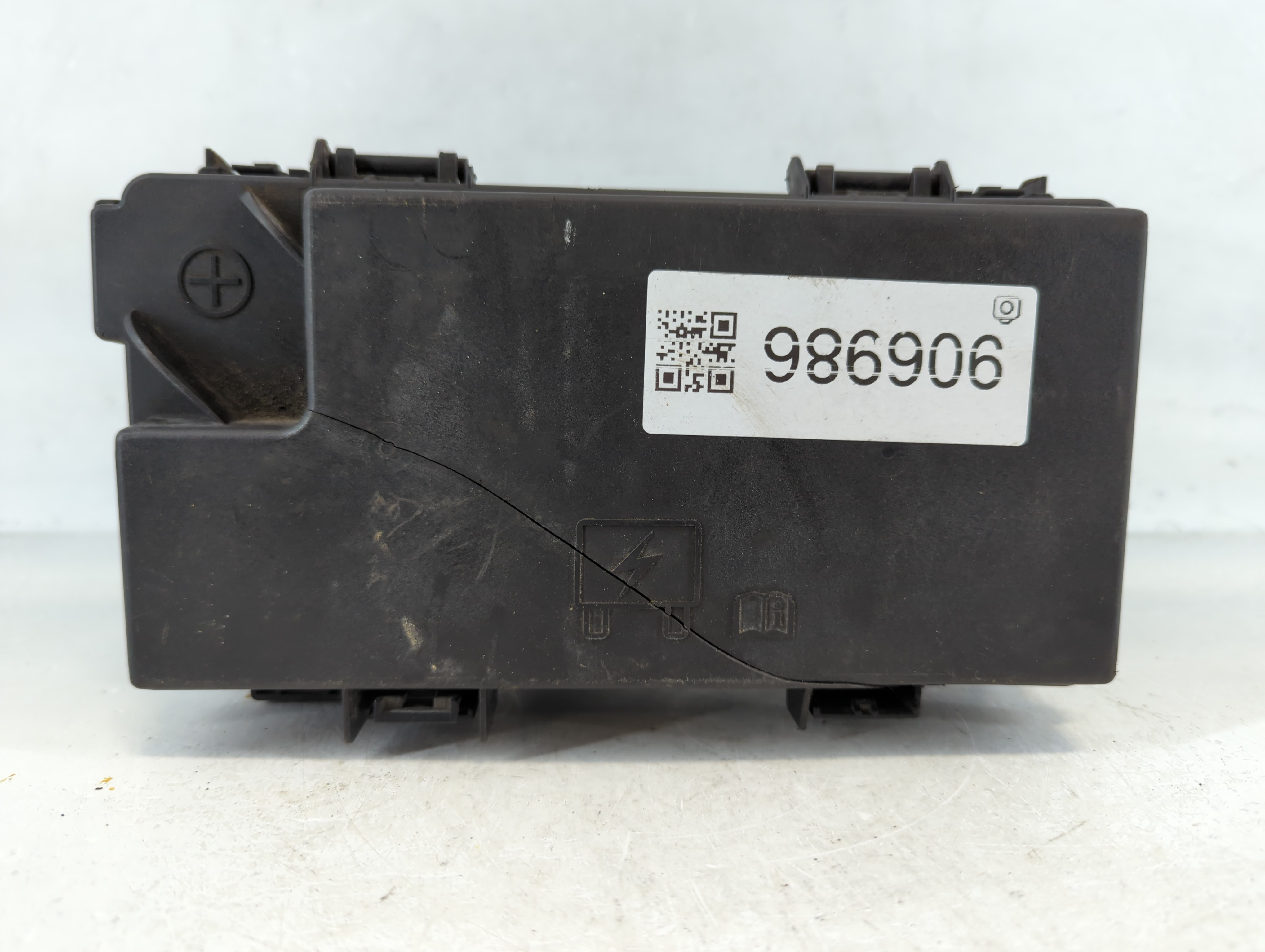 2017 Jeep Wrangler Fusebox Fuse Box Relay Module Tipm 56049717ah 906986 - Oemusedautoparts1.com