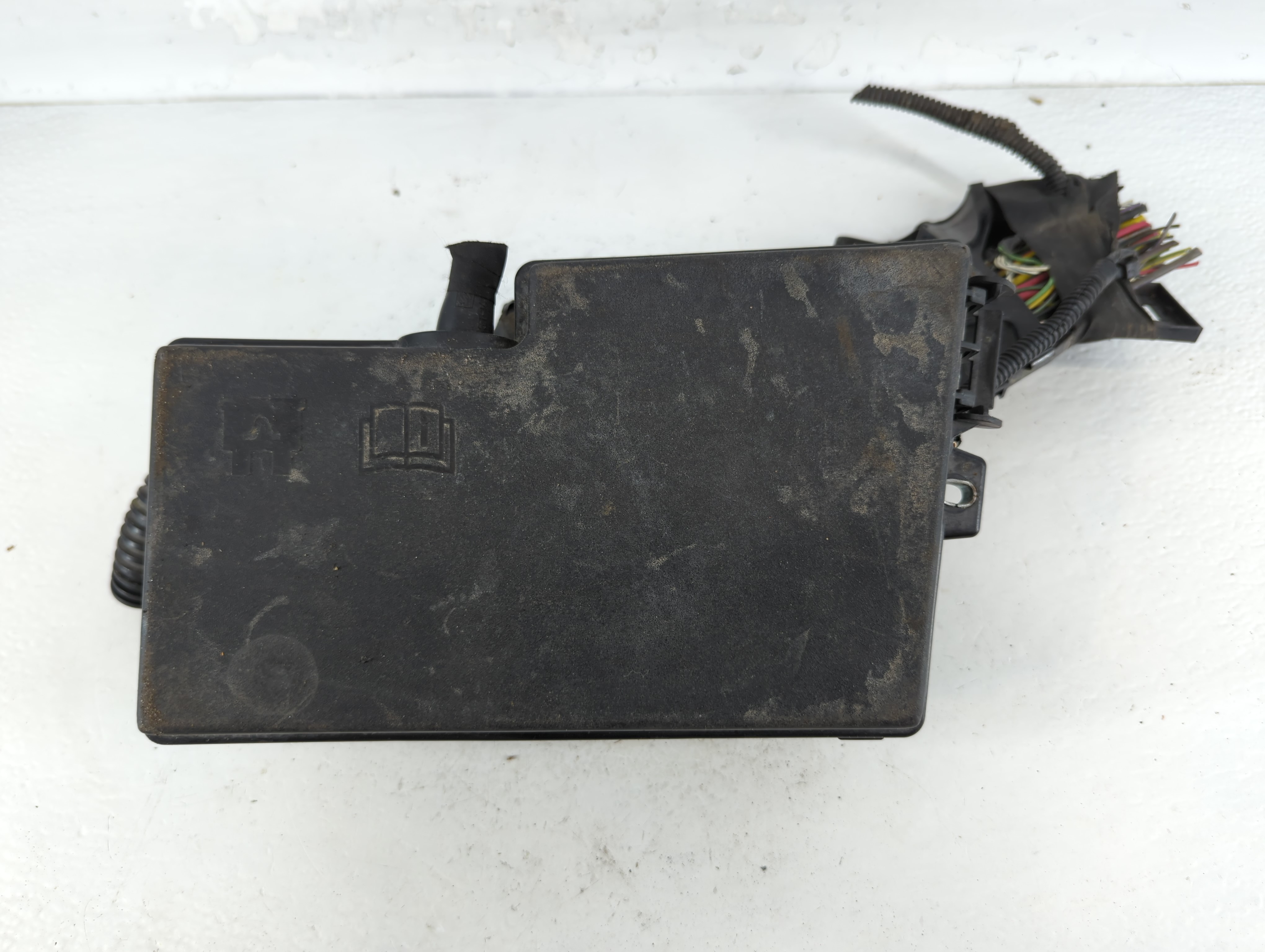 2012-2014 Ford Focus Fusebox Fuse Box Relay Module Av6t-14a067-ab 906998 - Oemusedautoparts1.com