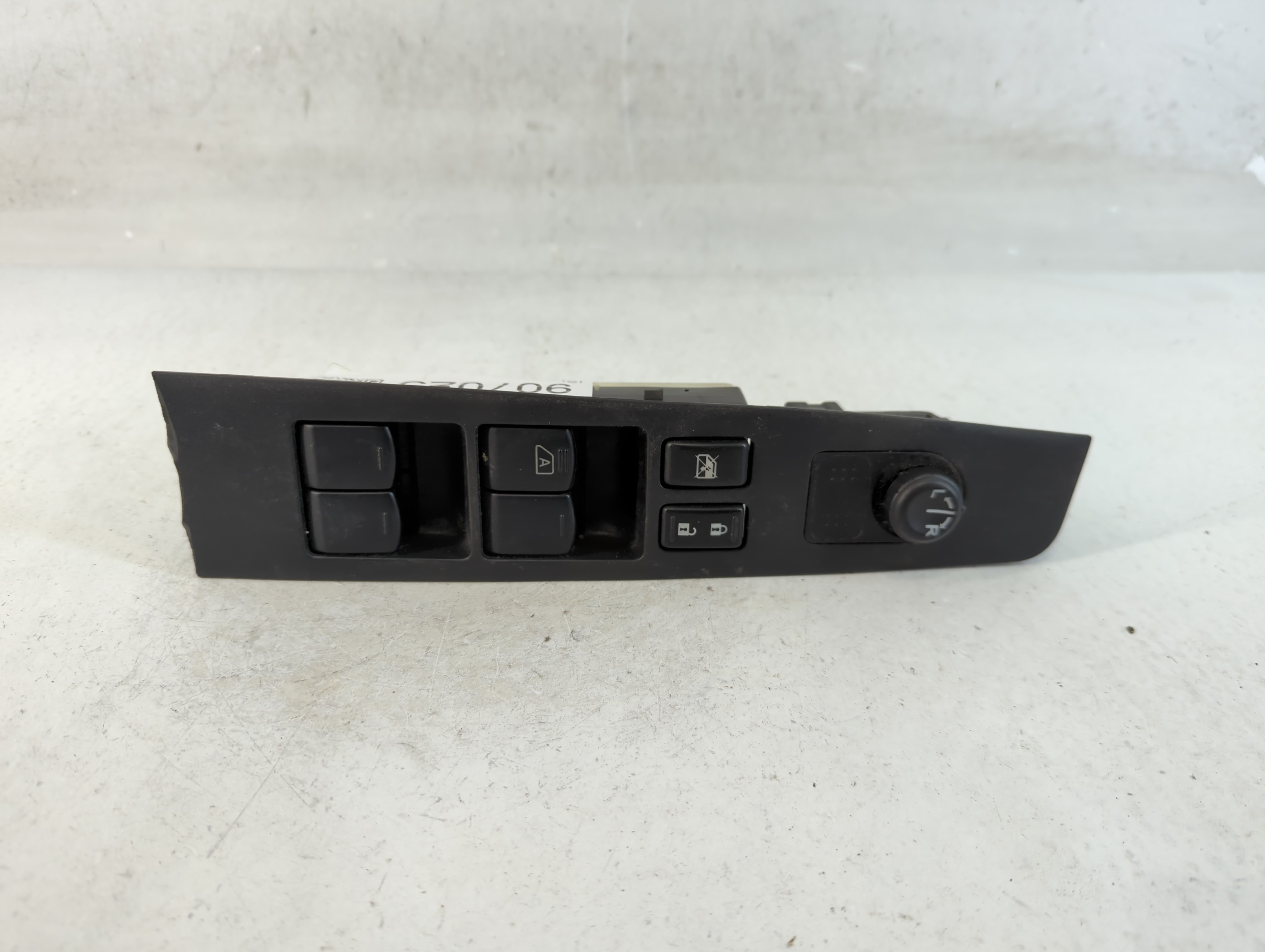 2010-2012 Nissan Sentra Driver Left Door Master Power Window Switch 907025 - Oemusedautoparts1.com