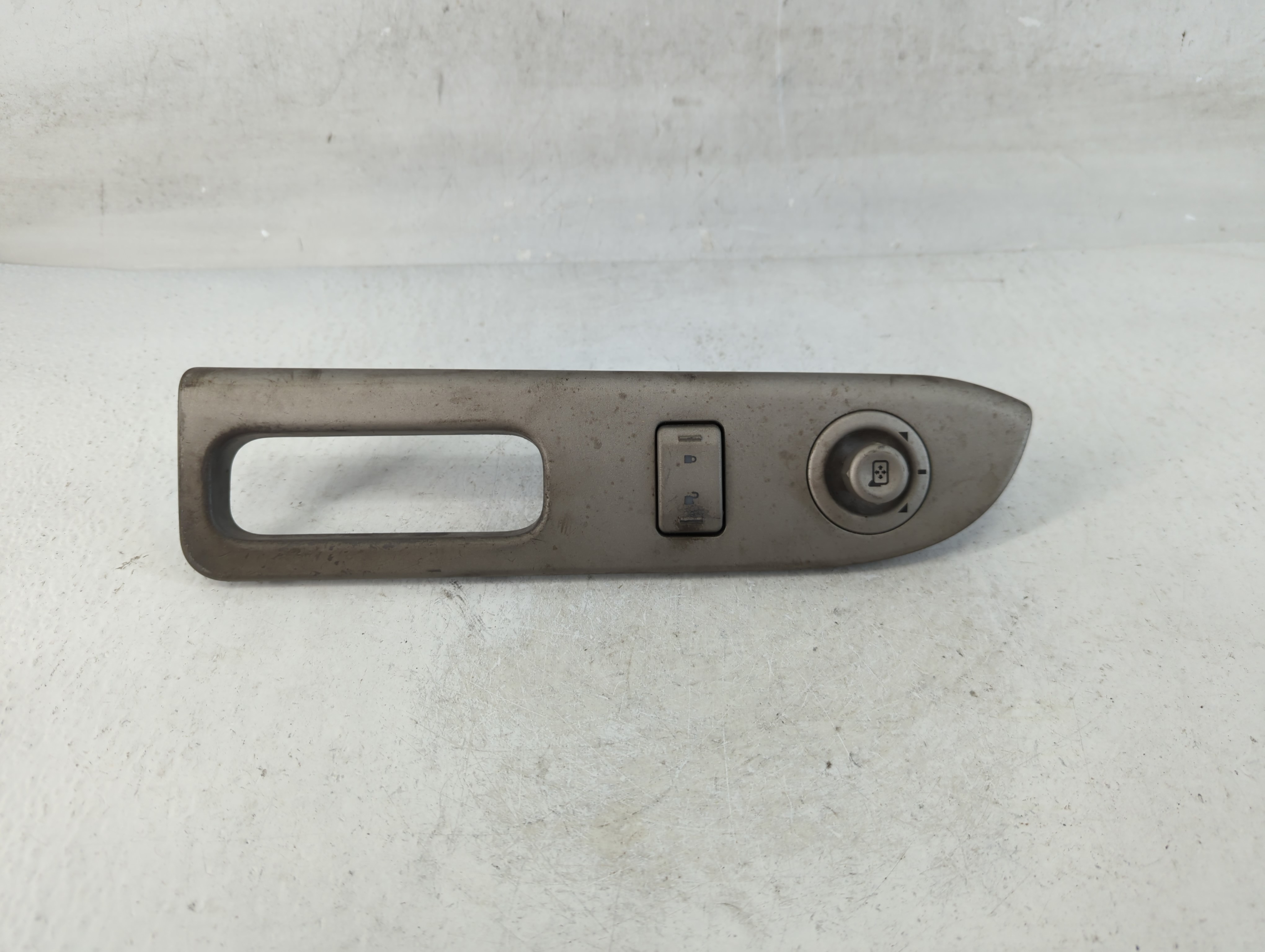 2003-2005 Lincoln Aviator Driver Left Door Master Power Window Switch 907029 - Oemusedautoparts1.com