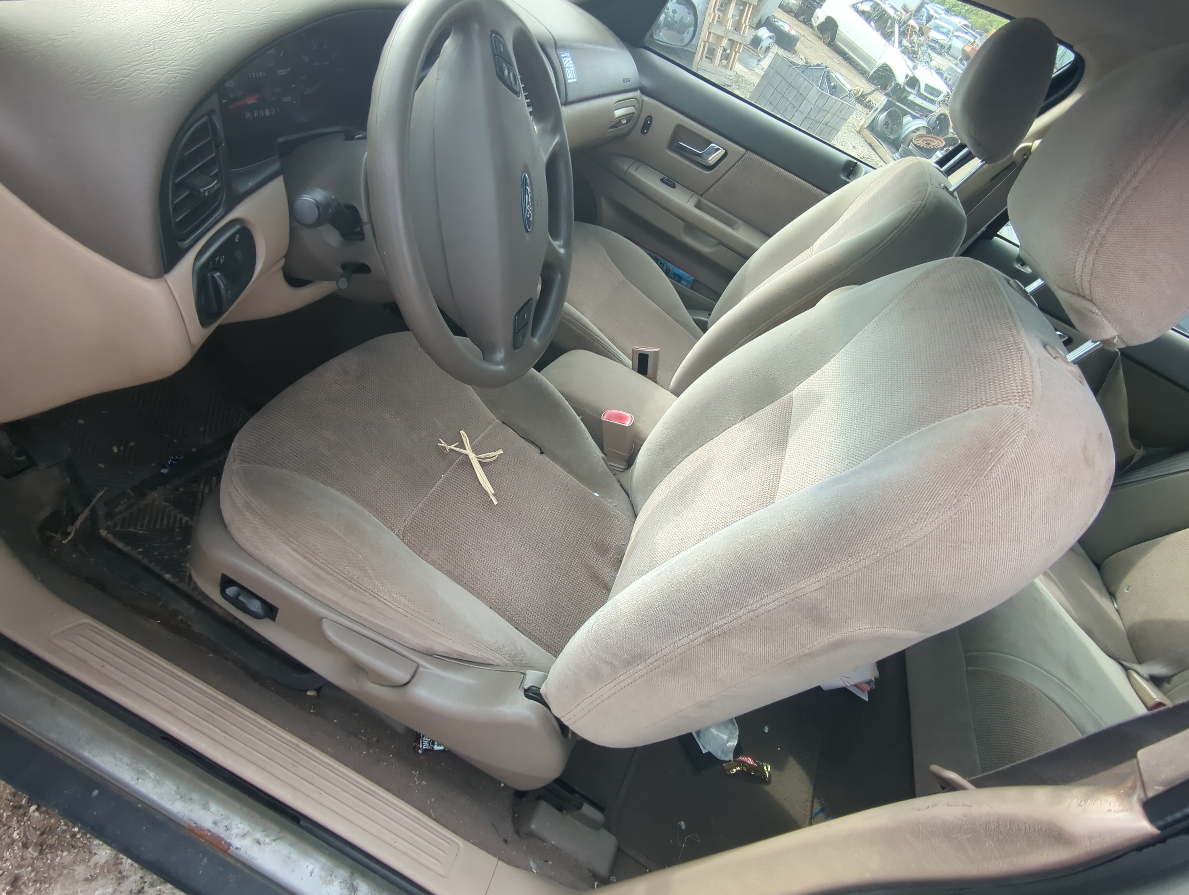 2000-2002 Ford Taurus Driver Front Seat Oem 907172 - Oemusedautoparts1.com