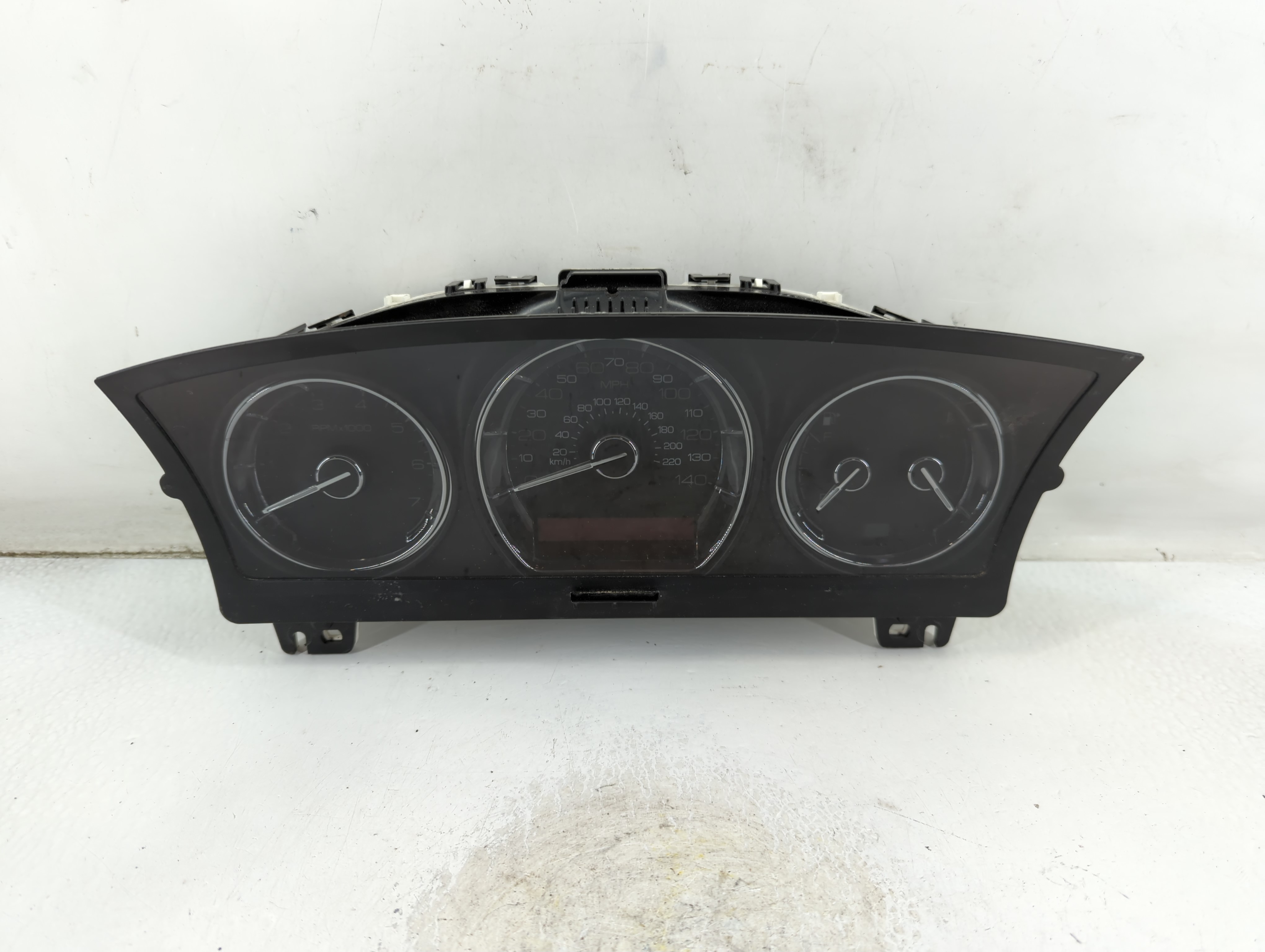 2010-2010 Lincoln Mks Speedometer Instrument Cluster Gauges 907202 - Oemusedautoparts1.com