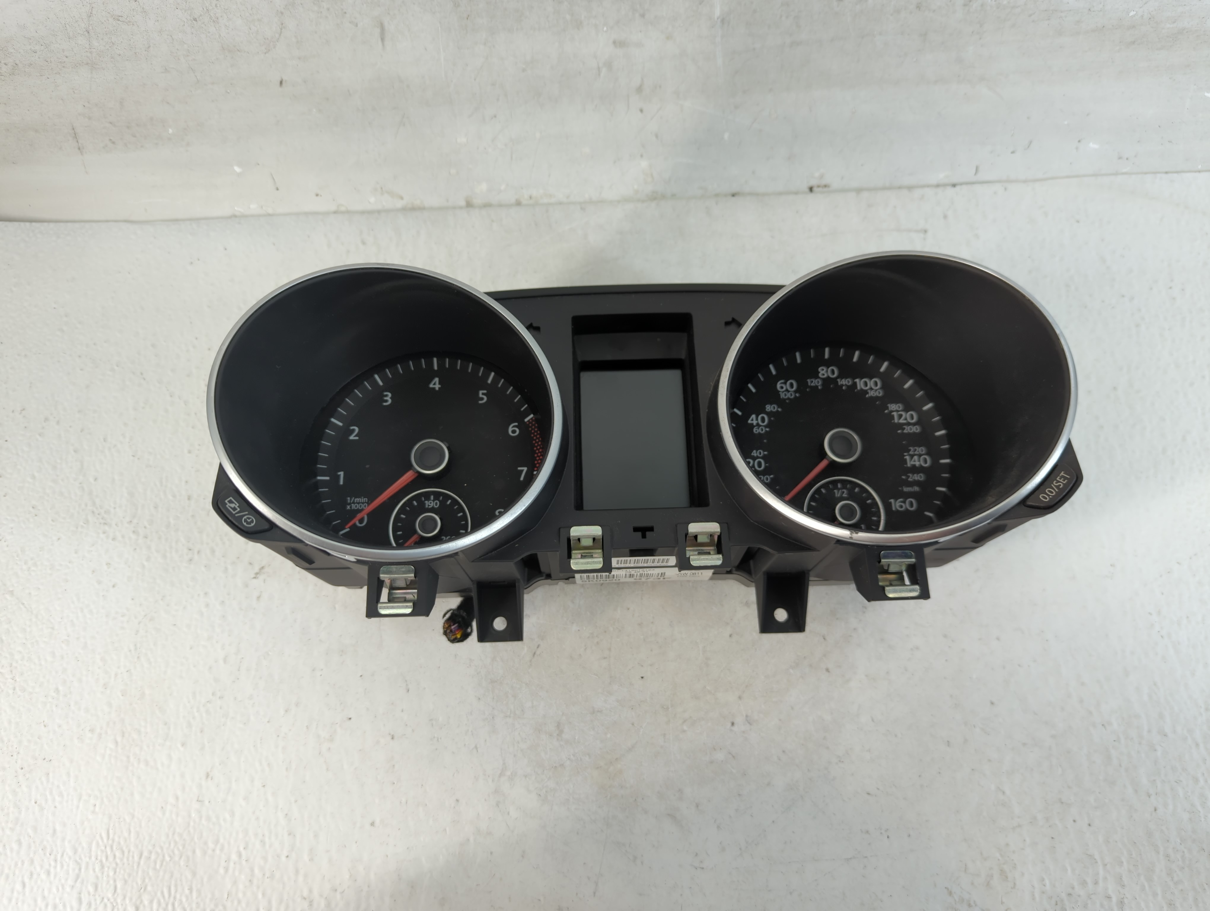 Picture of 2014-2014 Volkswagen Jetta Speedometer Instrument Cluster Gauges 907215