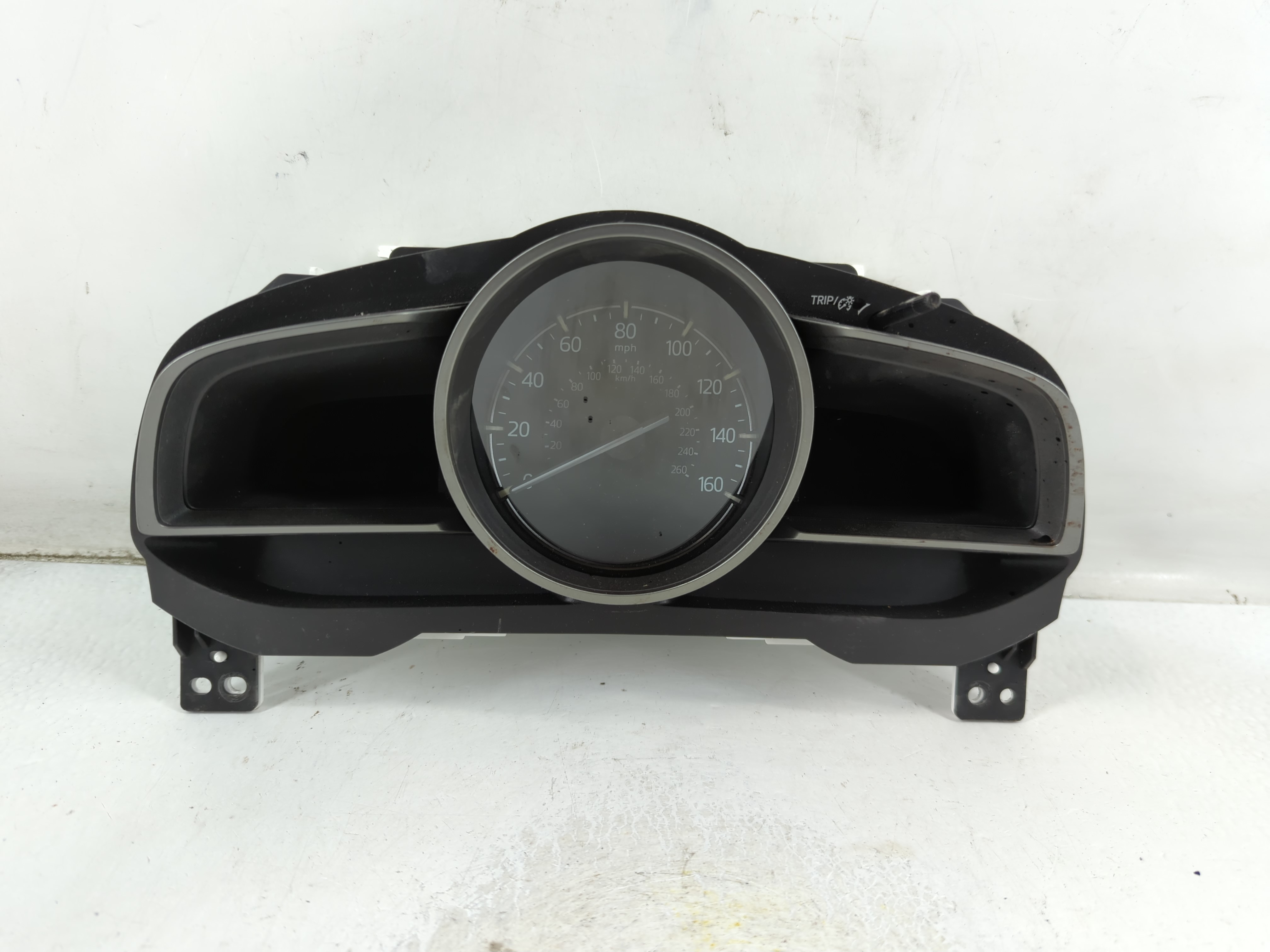 Picture of 2018 Mazda 3 Speedometer Instrument Cluster Gauges 0172285|59beejh 907429