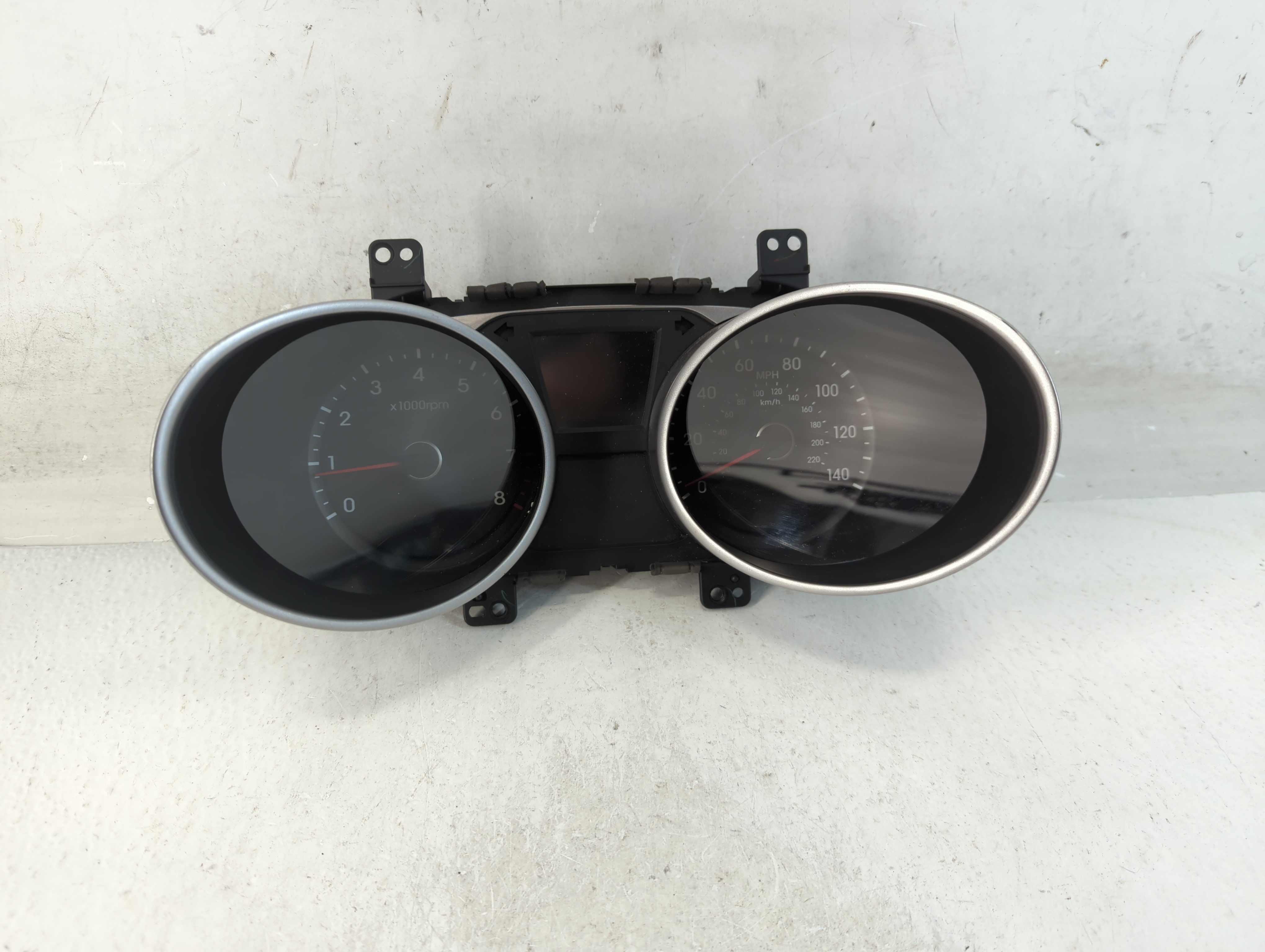 2011-2013 Hyundai Tucson Speedometer Instrument Cluster Gauges 907443 - Oemusedautoparts1.com