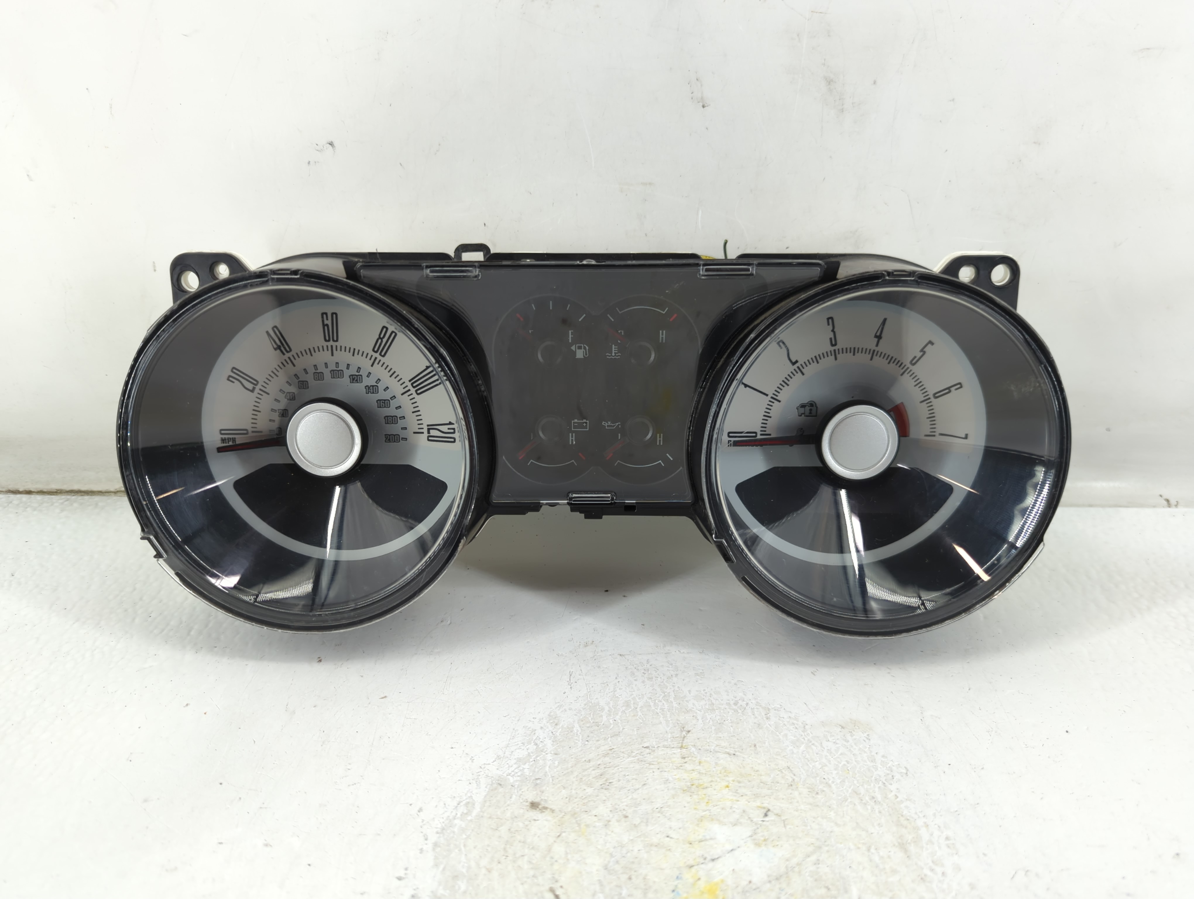 2010-2010 Ford Mustang Speedometer Instrument Cluster Gauges Aren000612 907634 - Oemusedautoparts1.com
