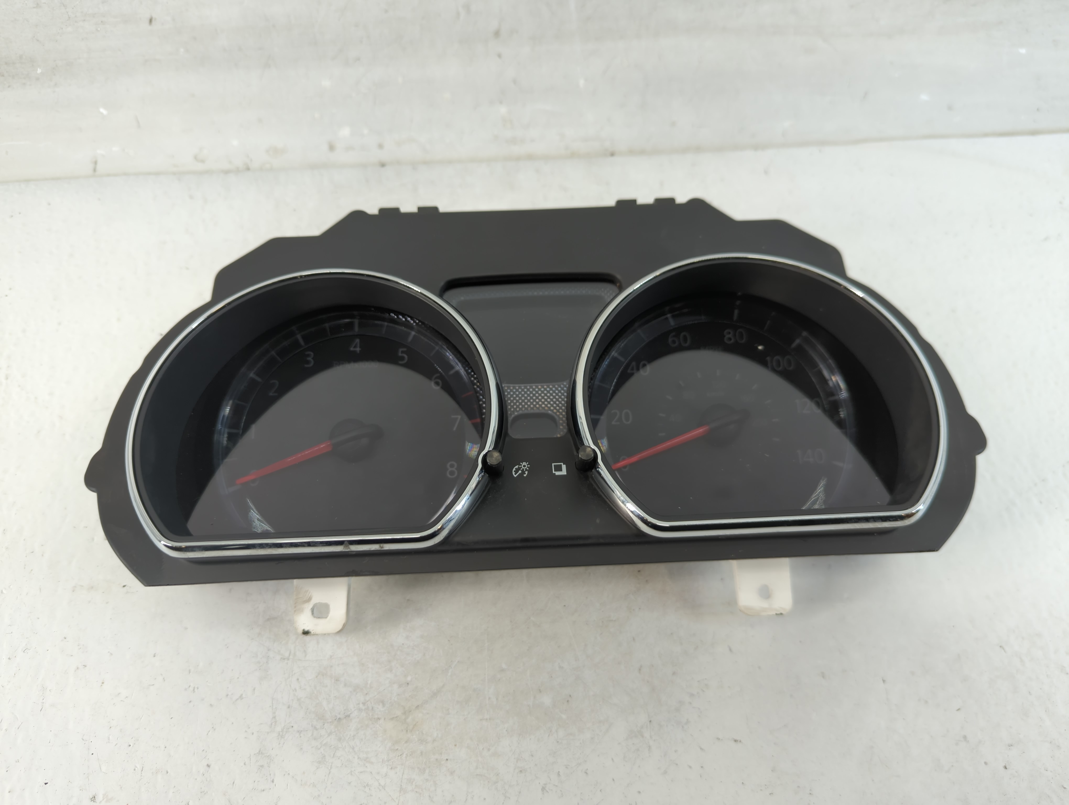 Picture of Nissan Versa Speedometer Instrument Cluster Gauges 248109mb1a 907690