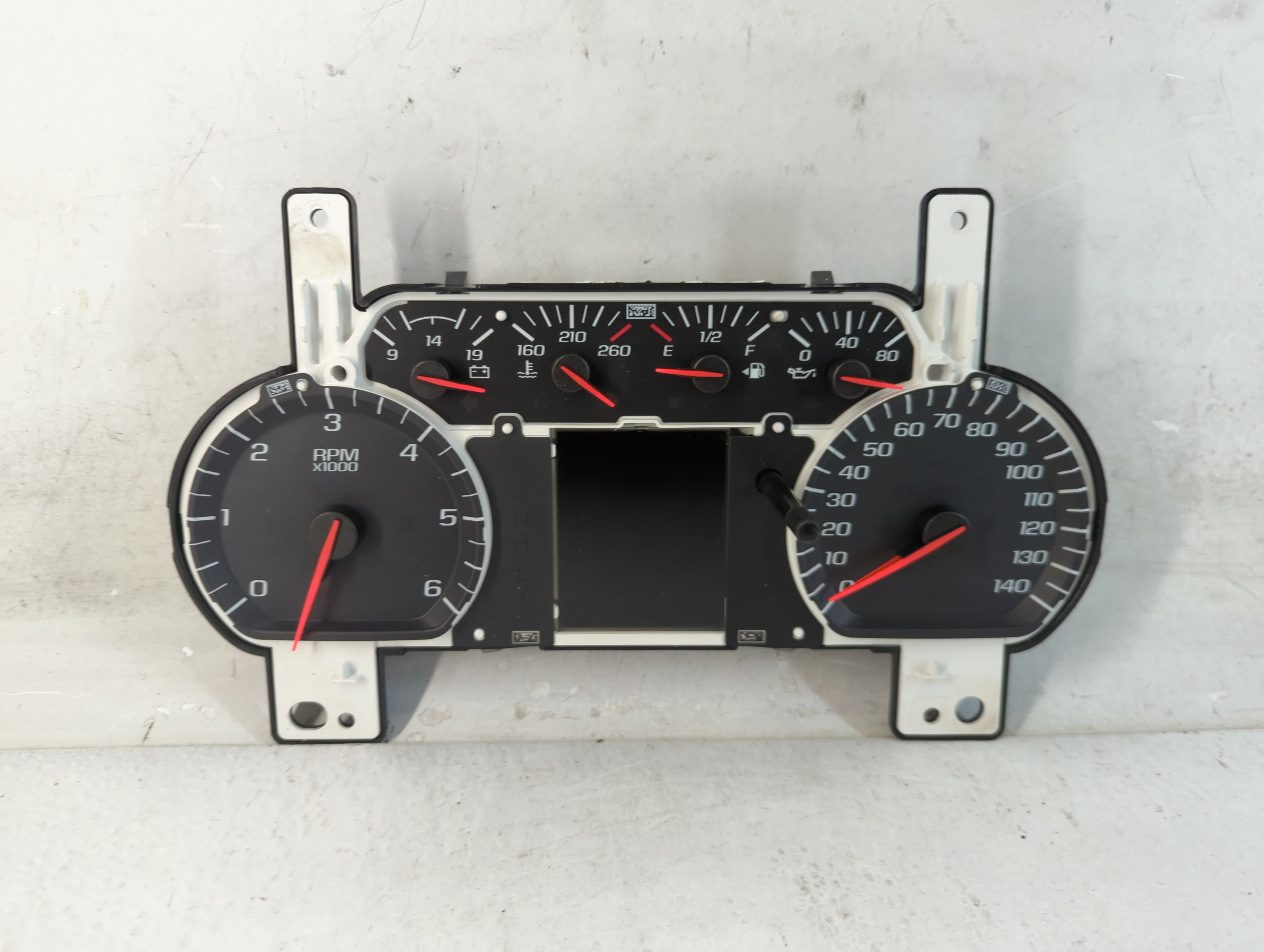 2017-2017 Chevrolet Silverado 1500 Speedometer Instrument Cluster Gauges 907691 - Oemusedautoparts1.com