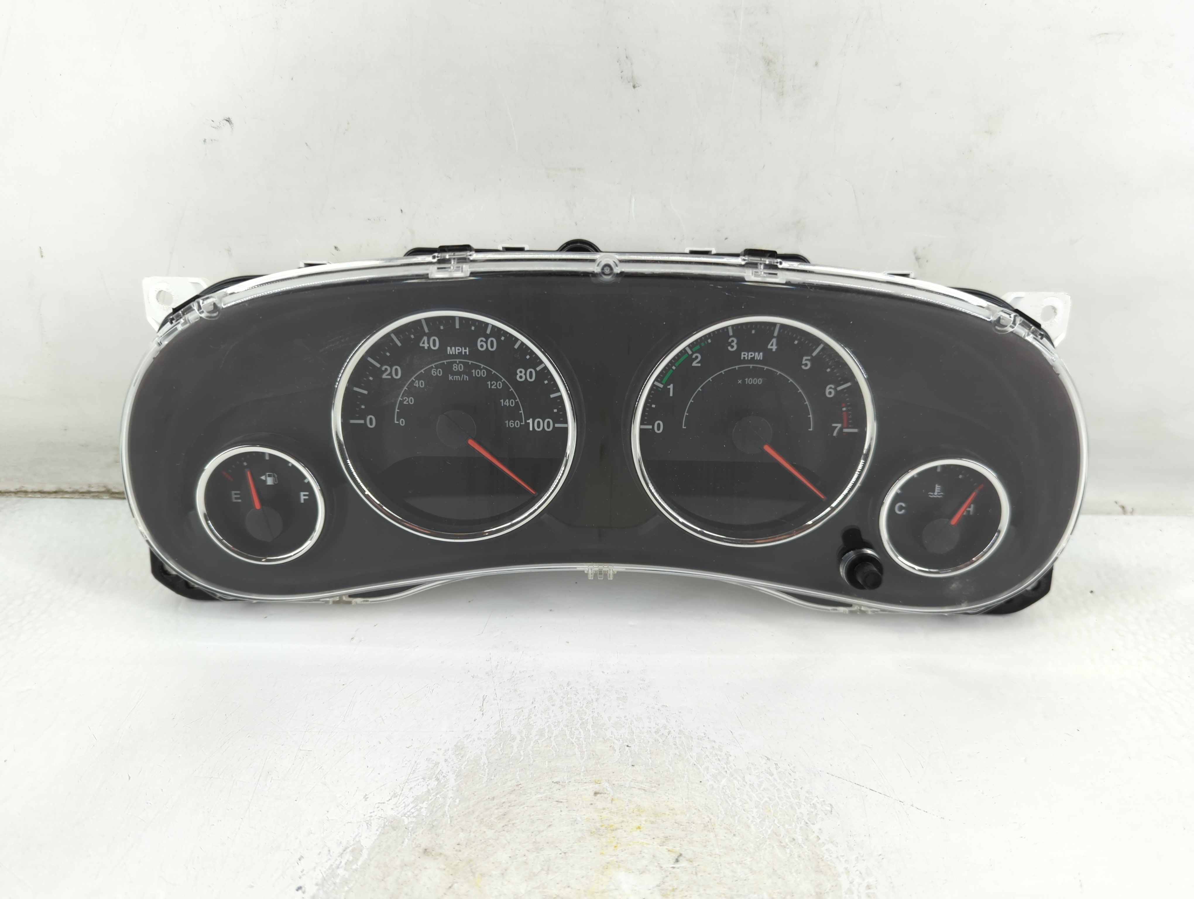 2014-2014 Jeep Wrangler Speedometer Instrument Cluster Gauges 907731 - Oemusedautoparts1.com