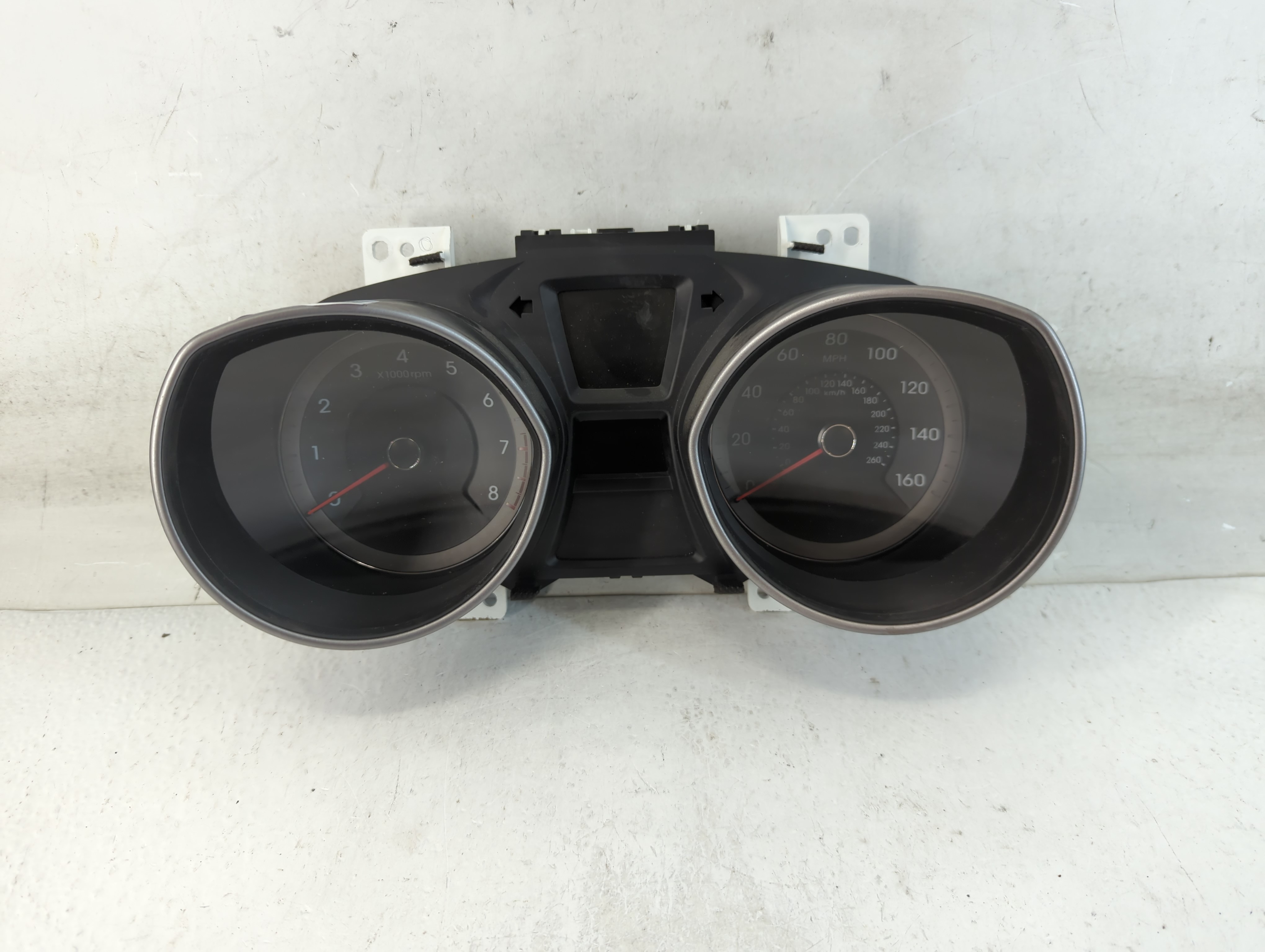 2016-2017 Hyundai Elantra Gt Speedometer Instrument Cluster Gauges 907759 - Oemusedautoparts1.com